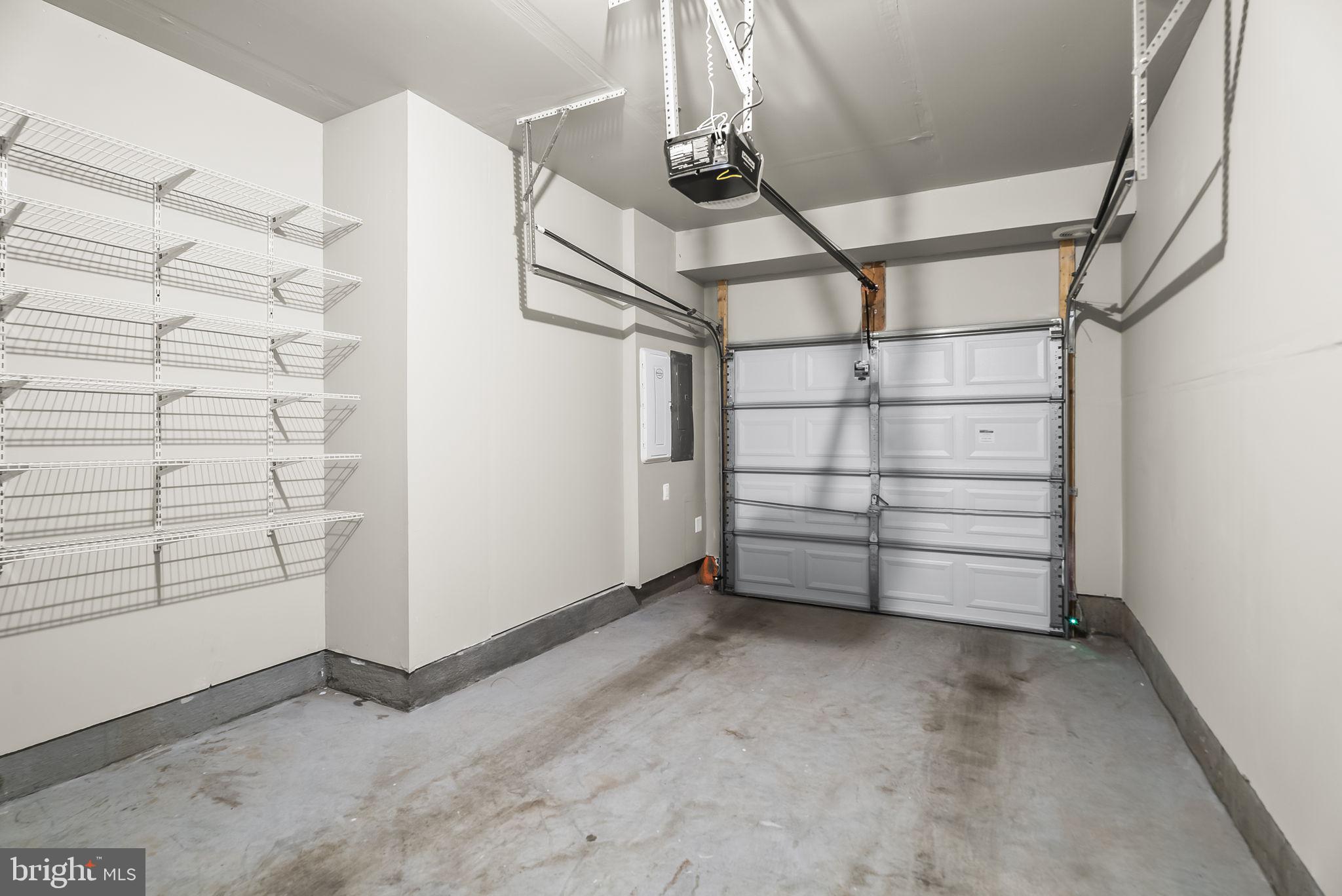 DULLES TECHNOLOGY - Residential Lease