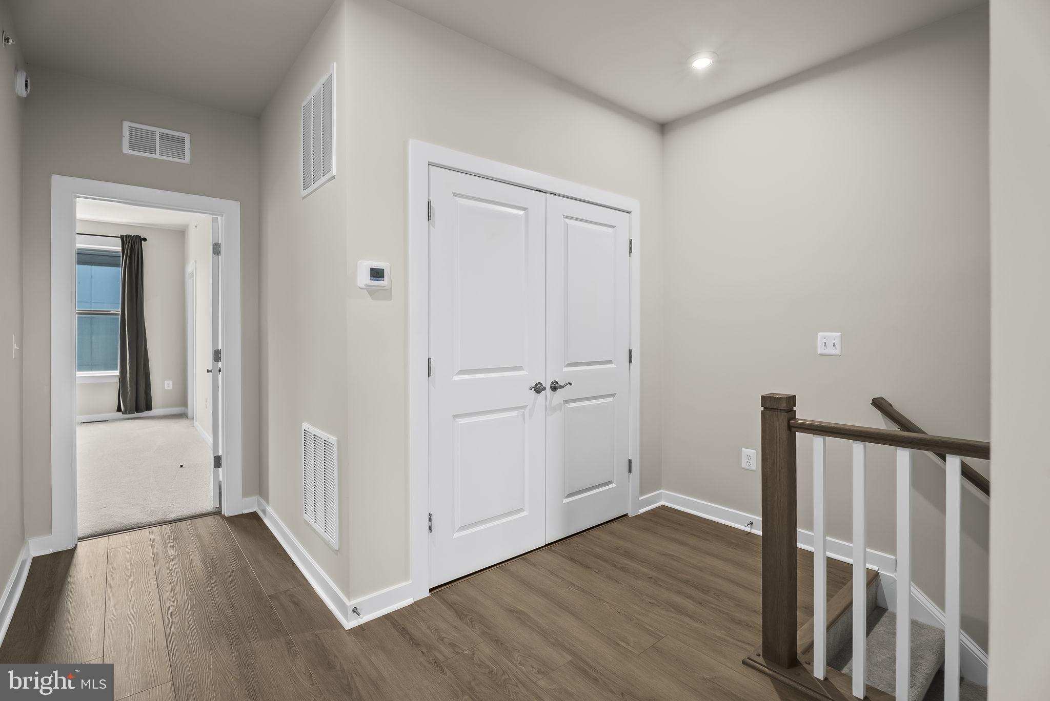 DULLES TECHNOLOGY - Residential Lease