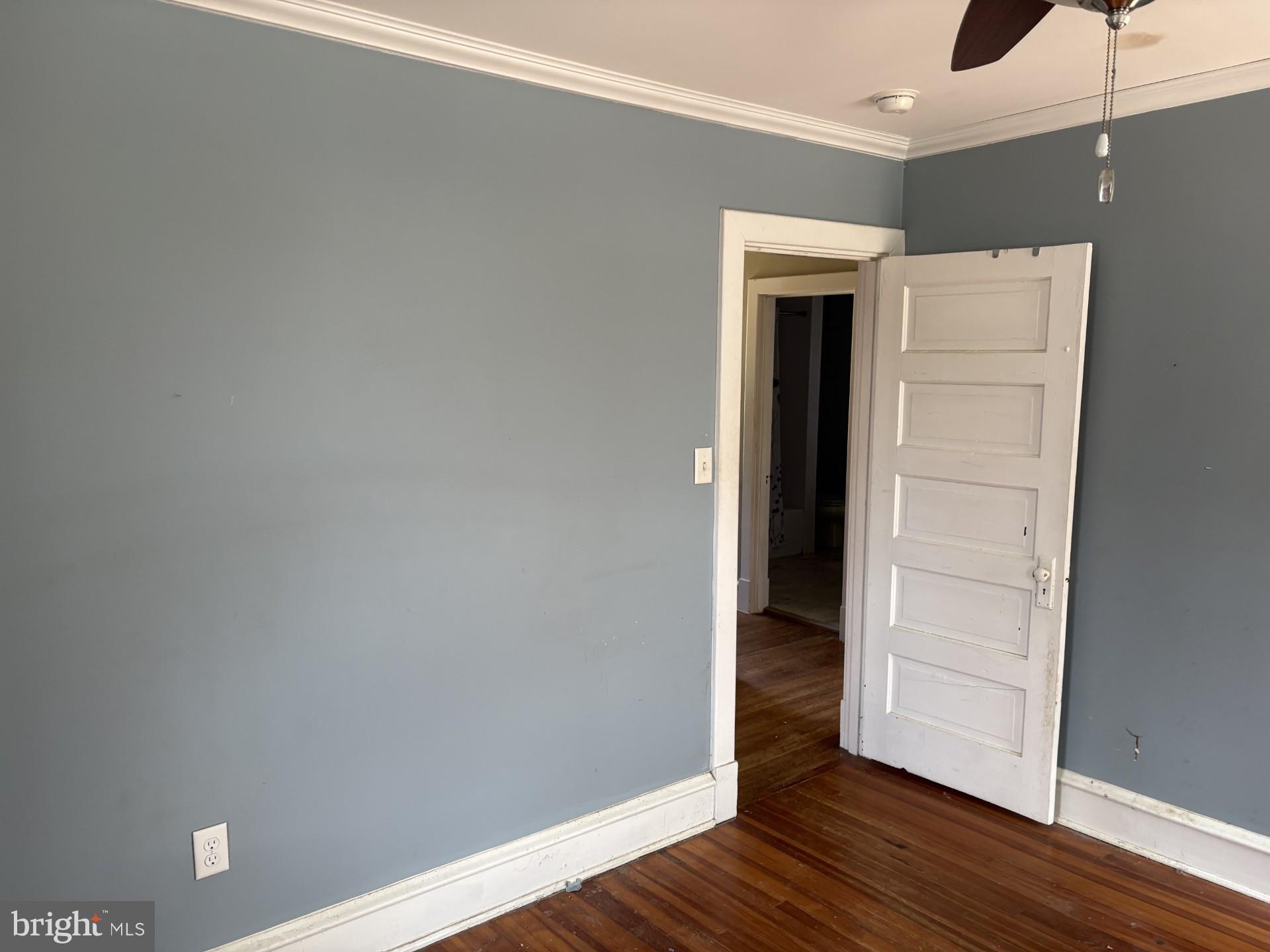 HILLCREST - Residential