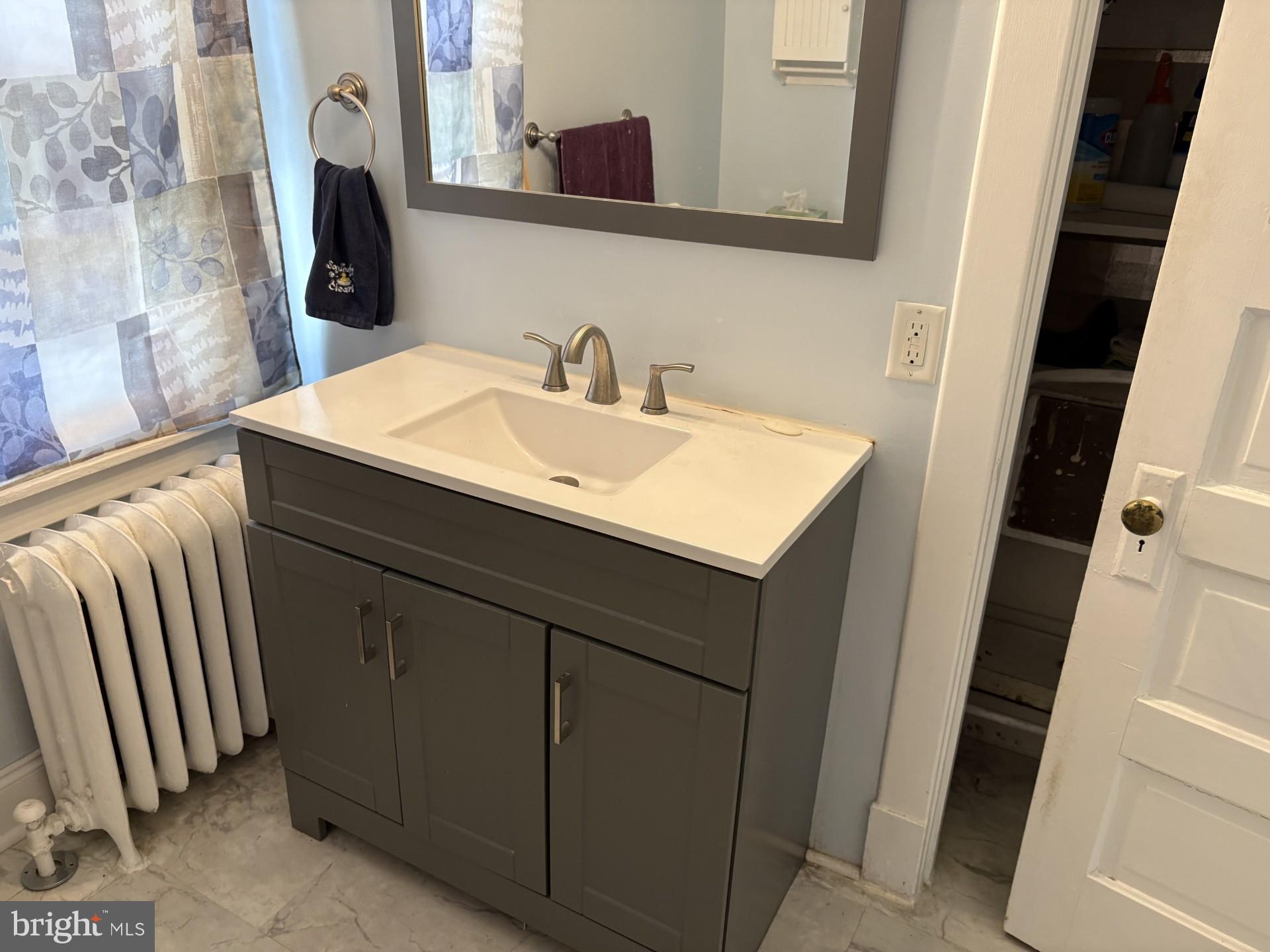 HILLCREST - Residential