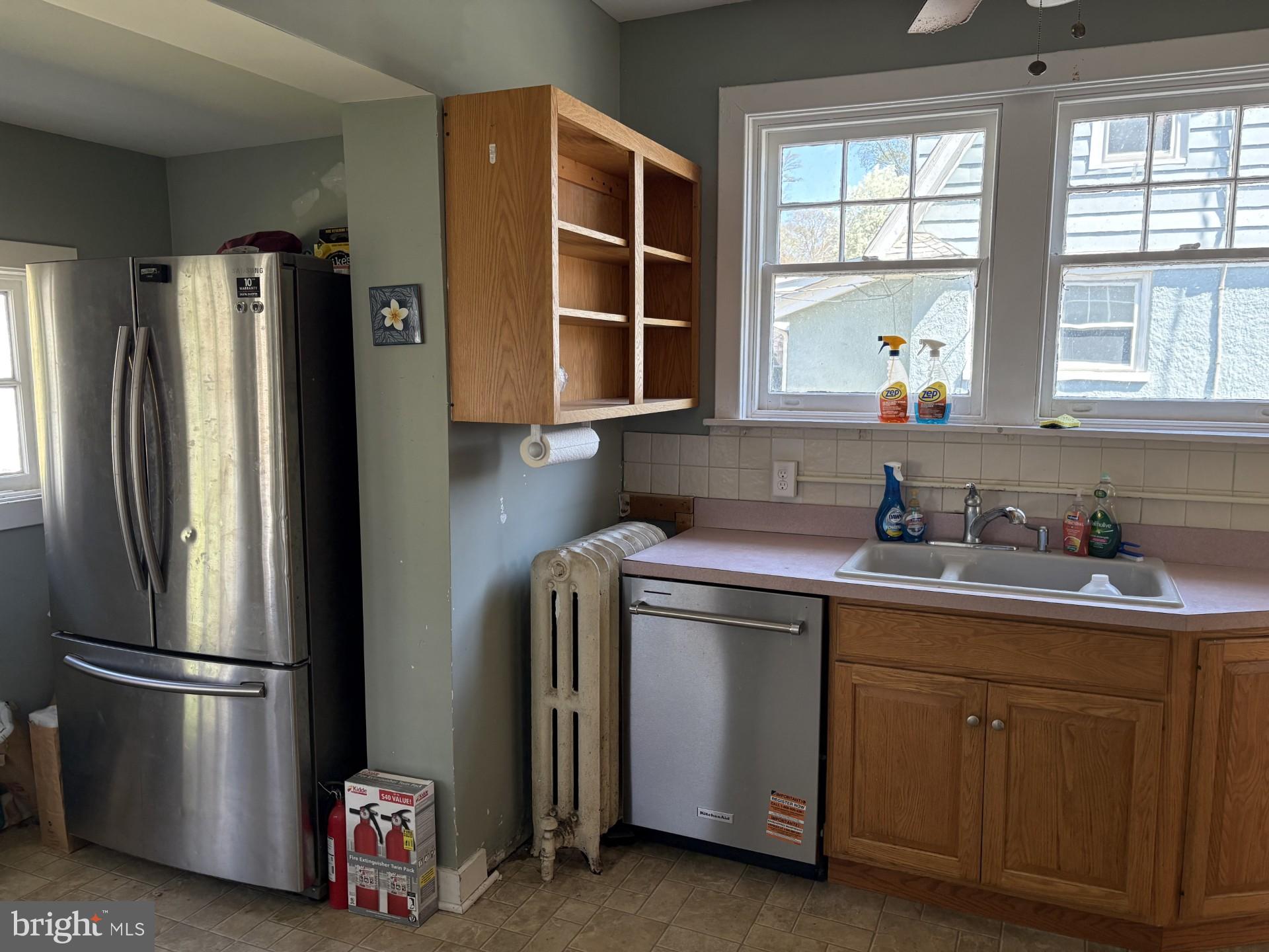 HILLCREST - Residential