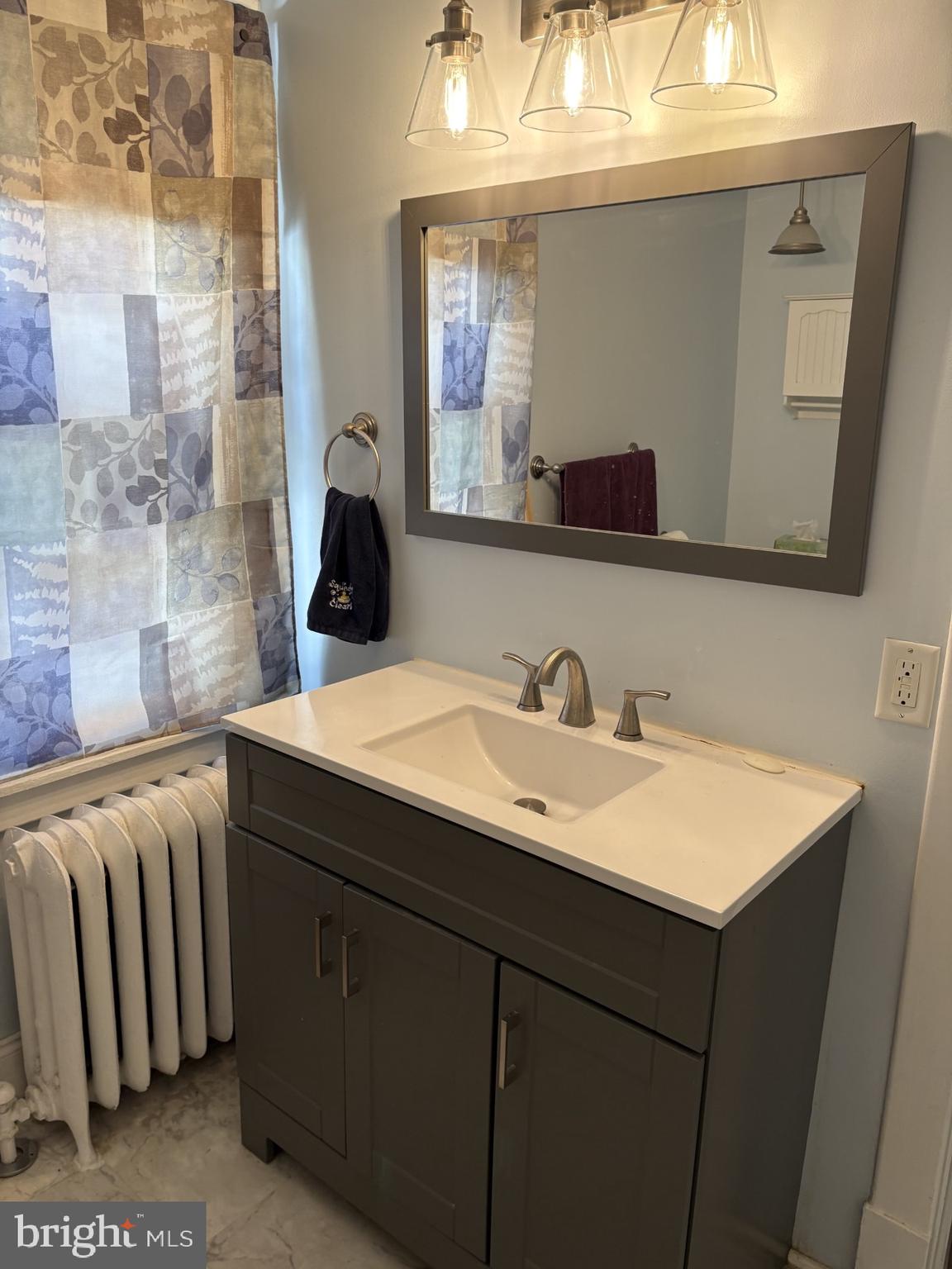 HILLCREST - Residential