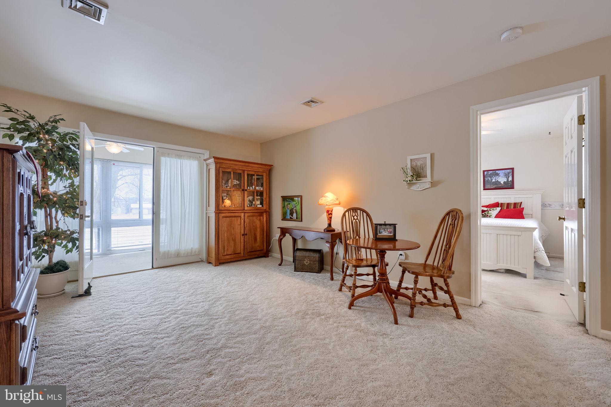 WINDSOR GARDENS - Residential