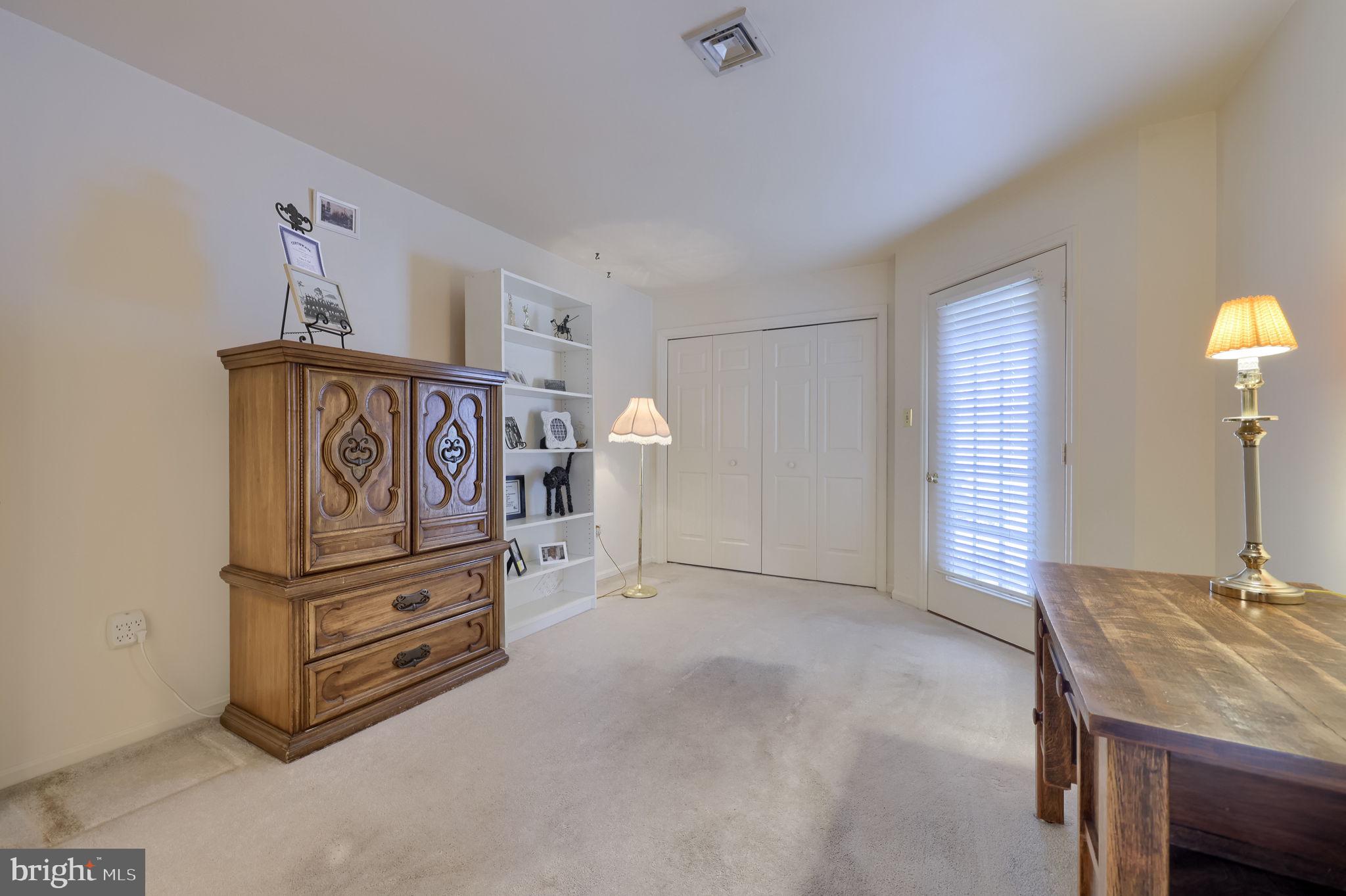 WINDSOR GARDENS - Residential