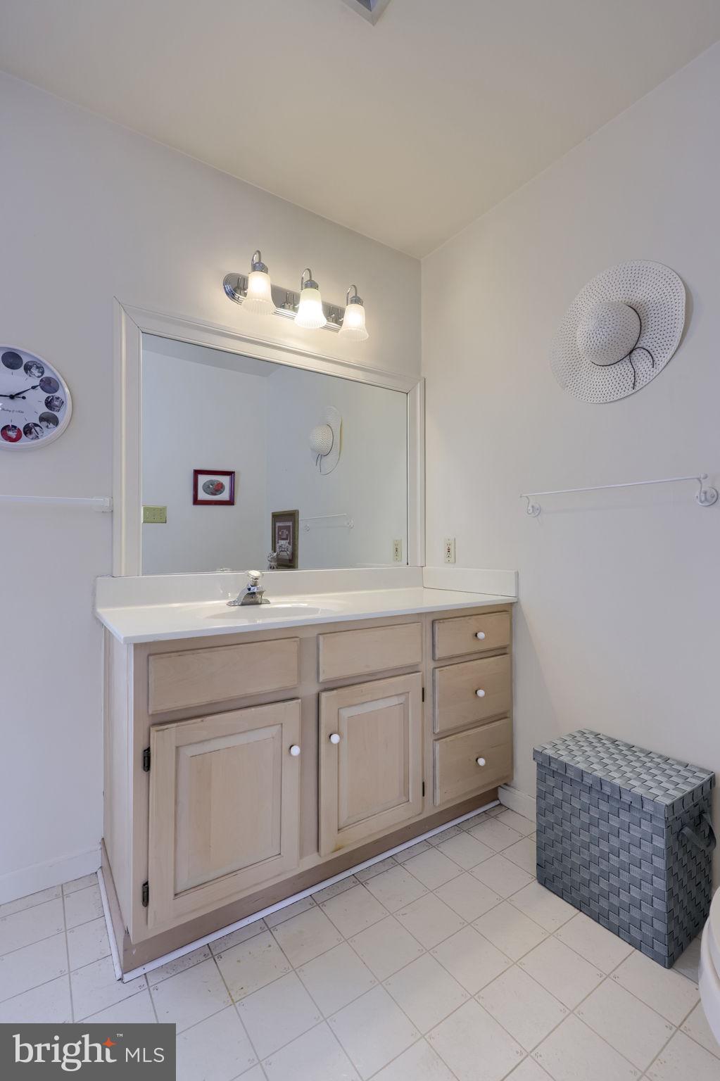 WINDSOR GARDENS - Residential