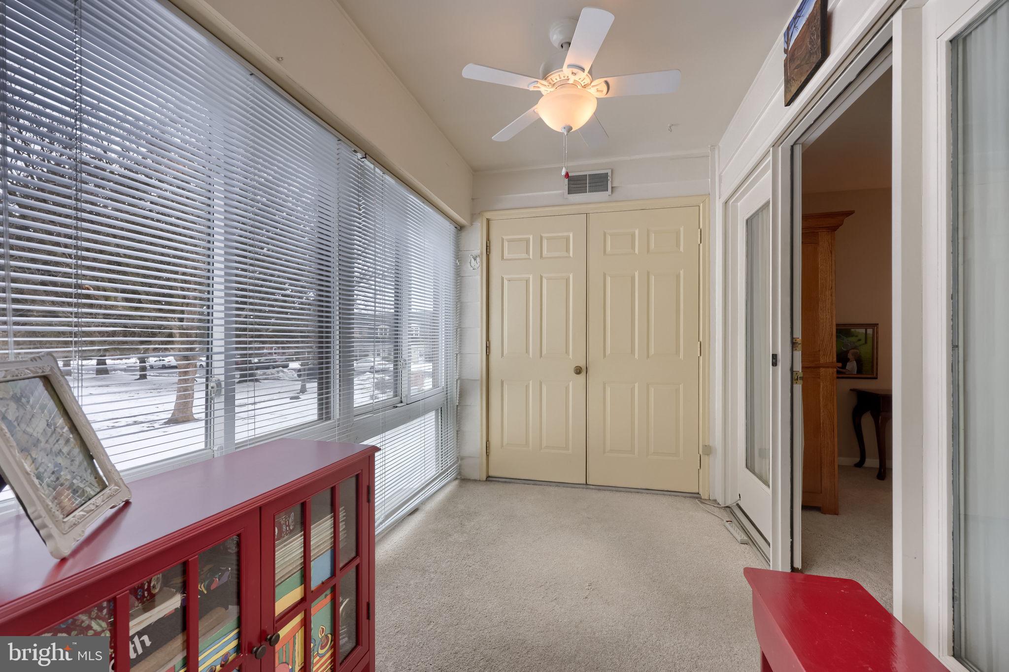 WINDSOR GARDENS - Residential