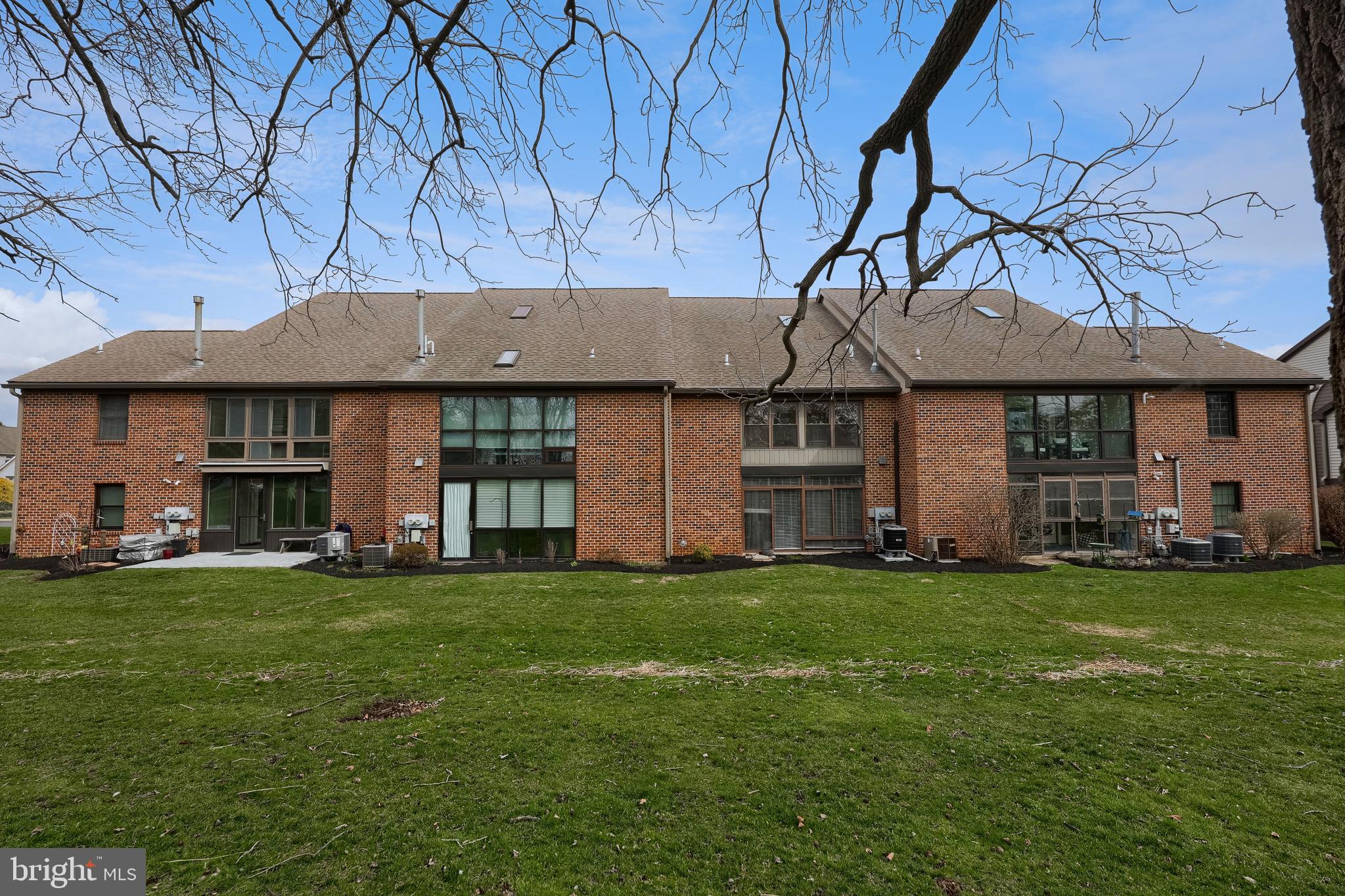 WINDSOR GARDENS - Residential