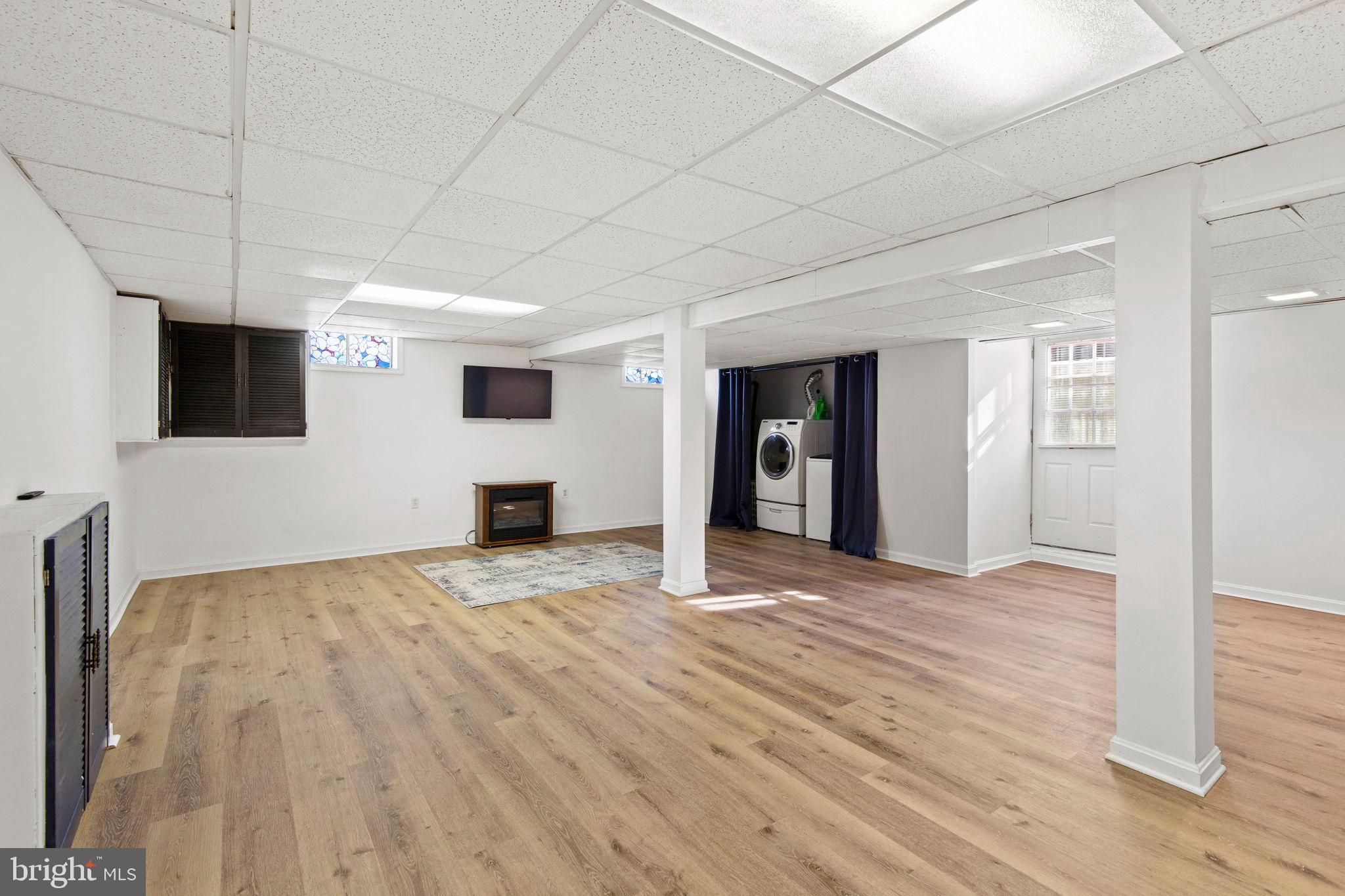 BRIGHT OAKS - Residential