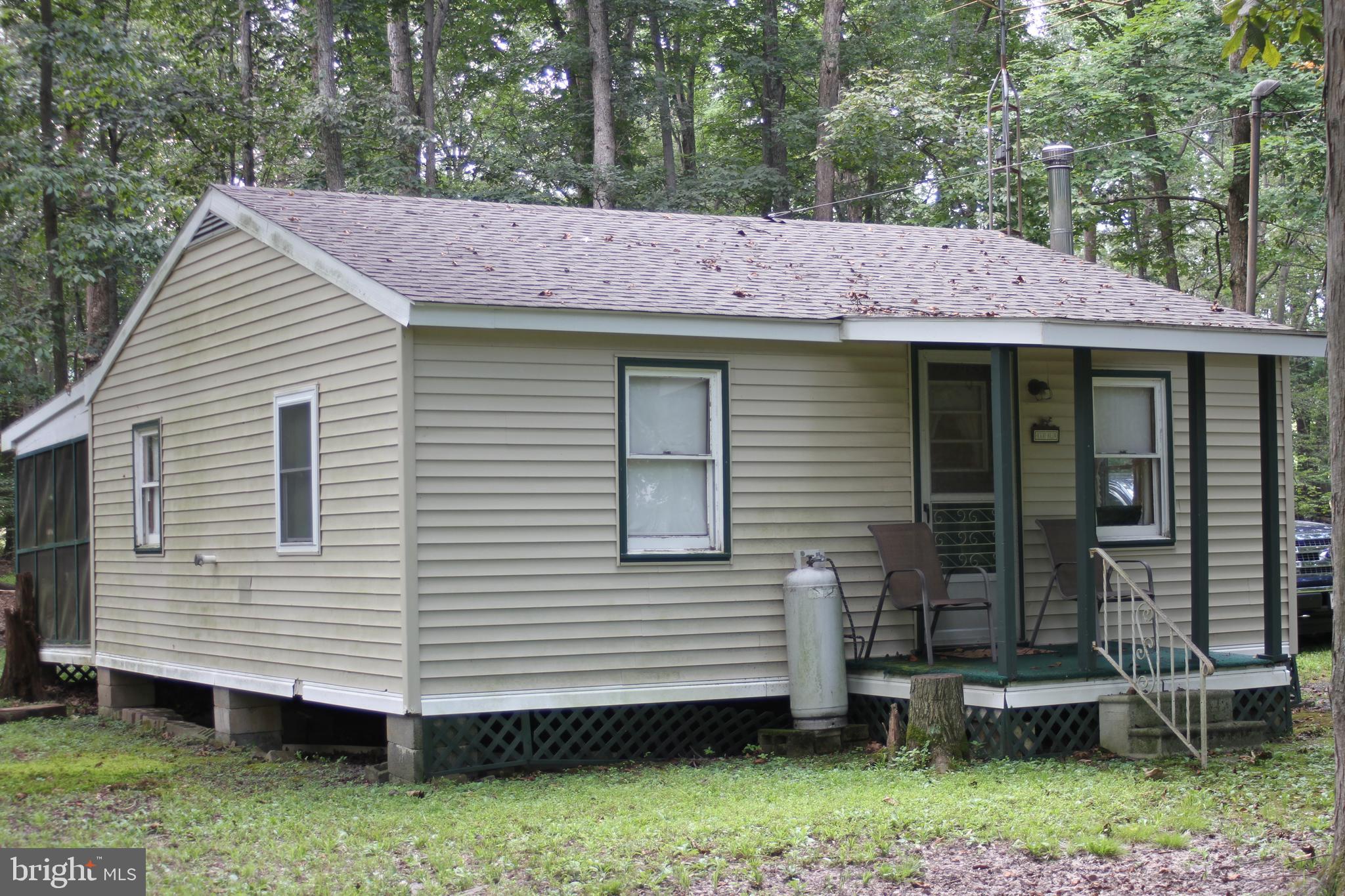 215 WOLFGANG LANE