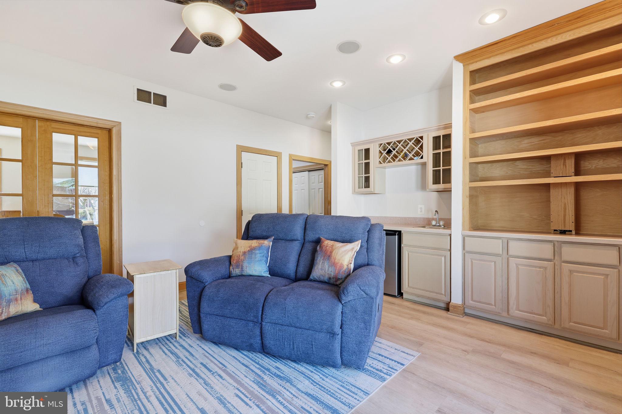 HIGHLAND FARMS - Residential