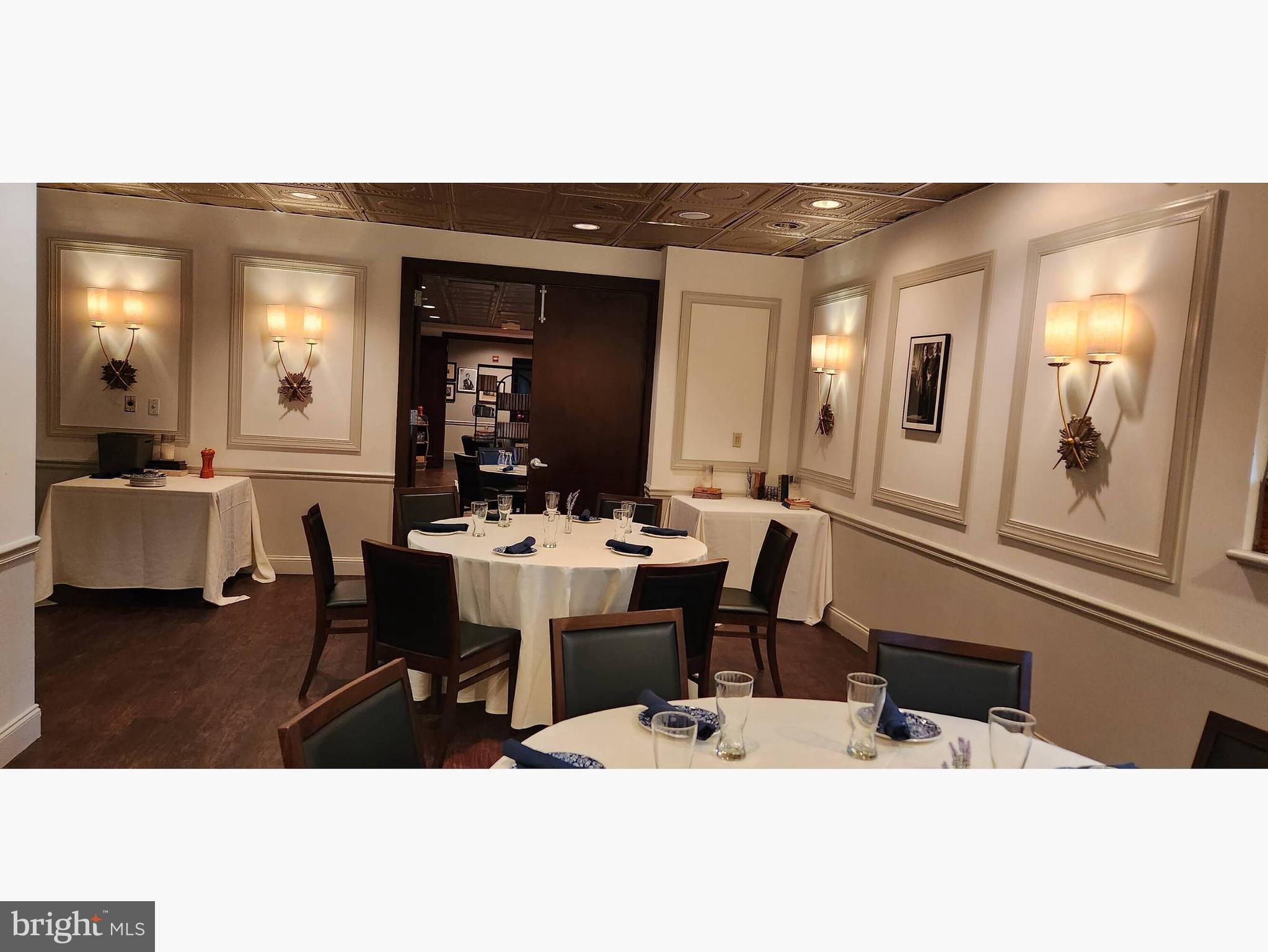 SOCIETY HILL - Commercial Sale