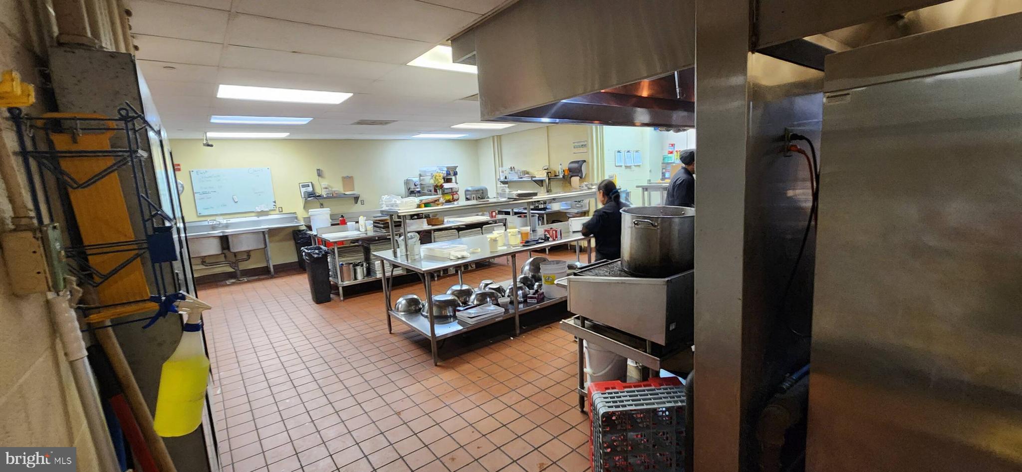 SOCIETY HILL - Commercial Sale