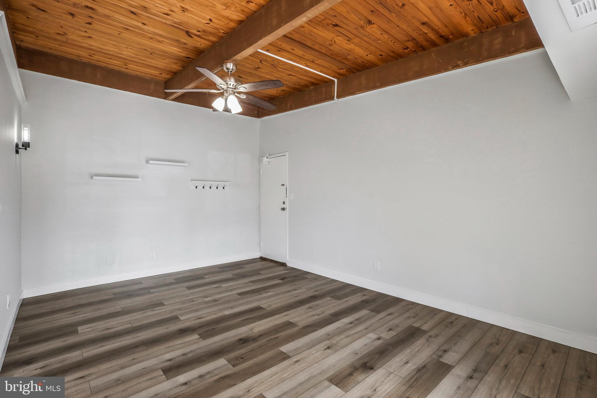 HERITAGE WOODS NORTH - Residential Lease