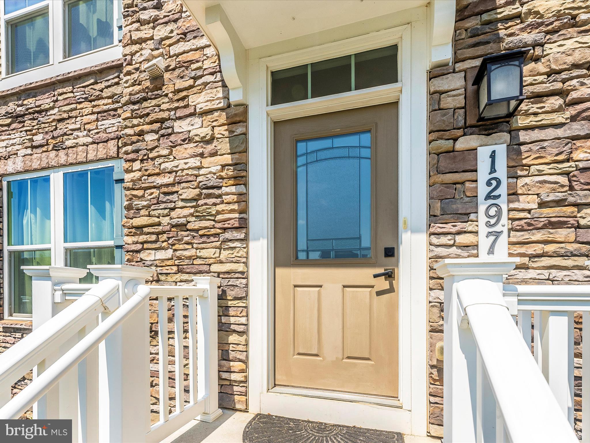 1297 VILLAGE GREEN WAY