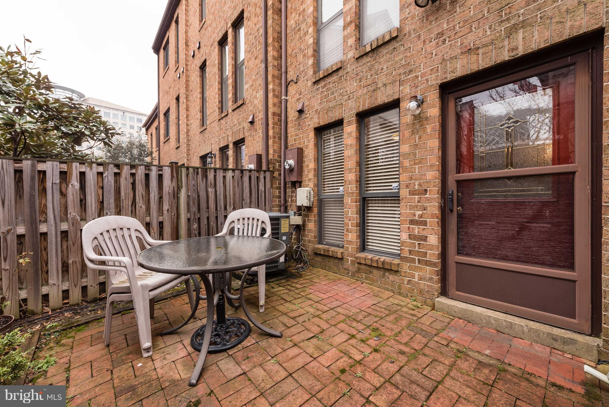 BALLSTON - Residential Lease