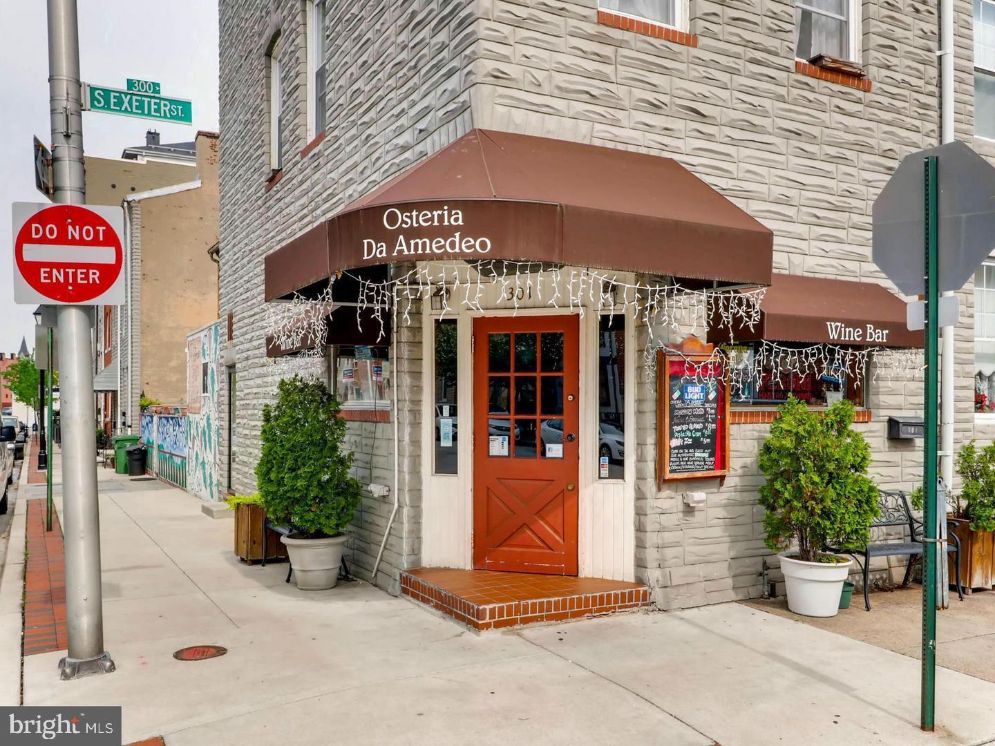 LITTLE ITALY - Commercial Sale