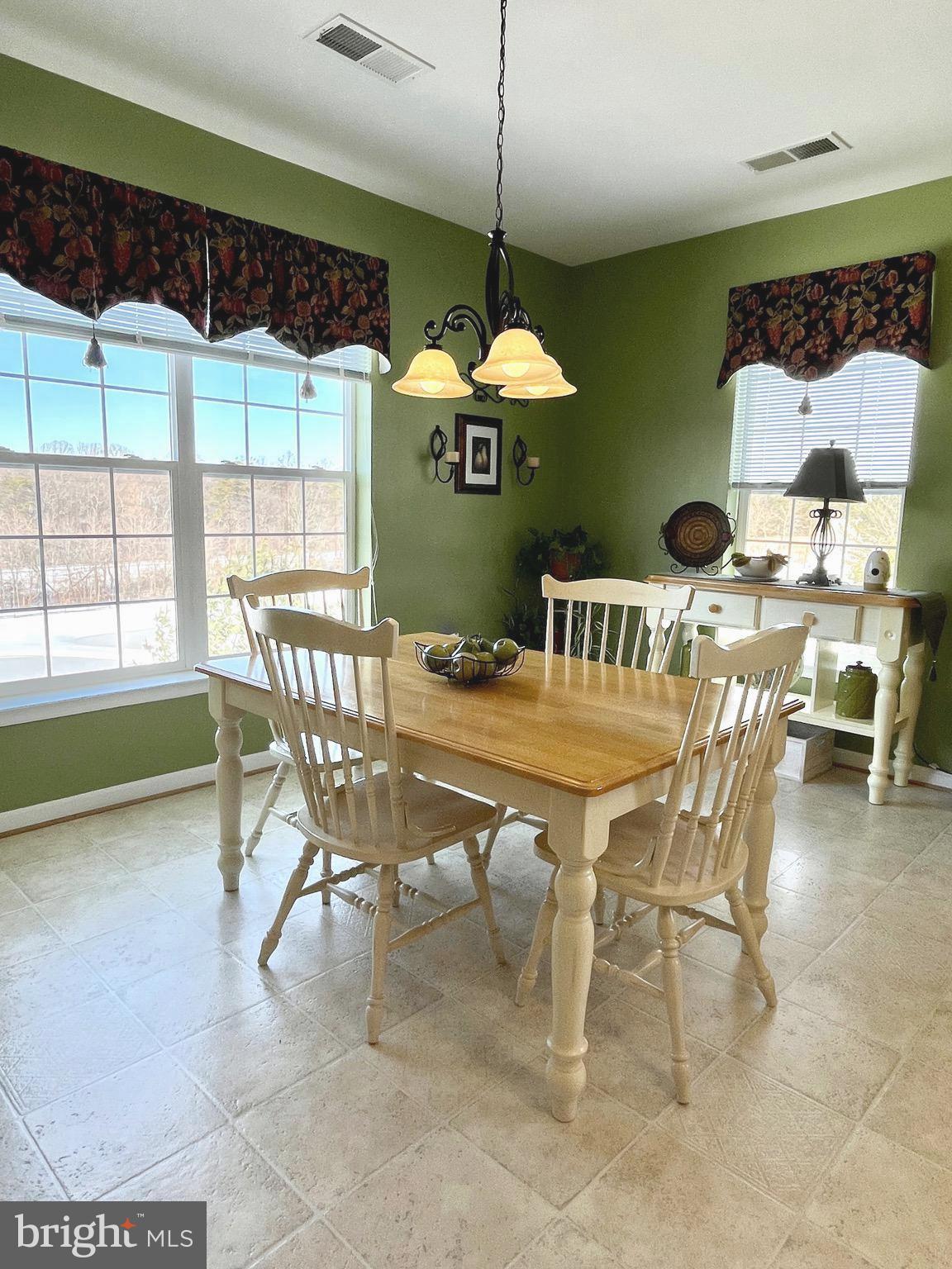 CEDAR RIDGE - Residential