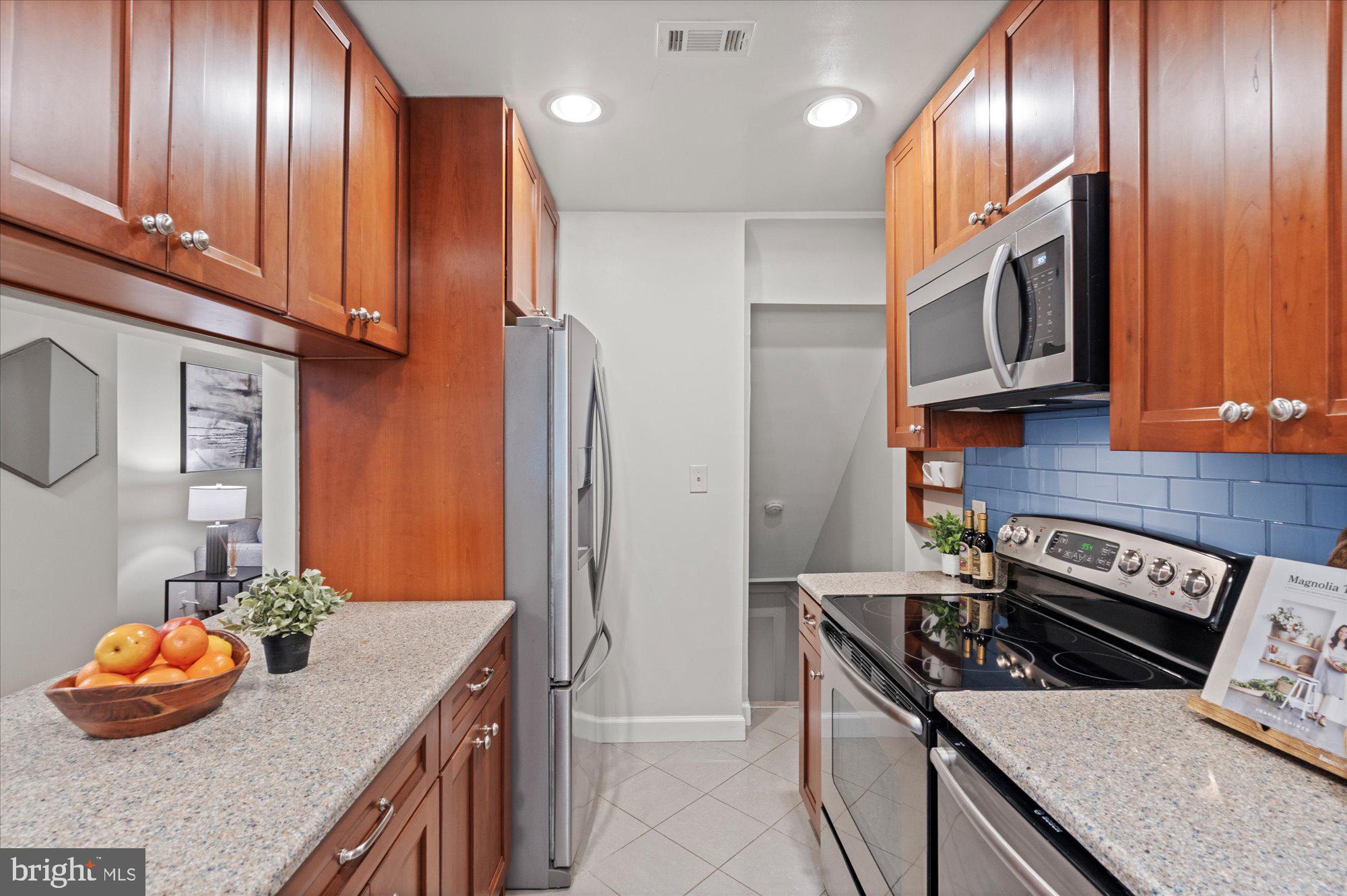 FAIRLINGTON MEWS - Residential