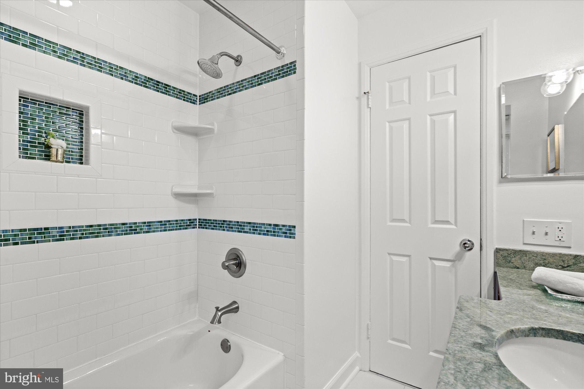 FAIRLINGTON MEWS - Residential