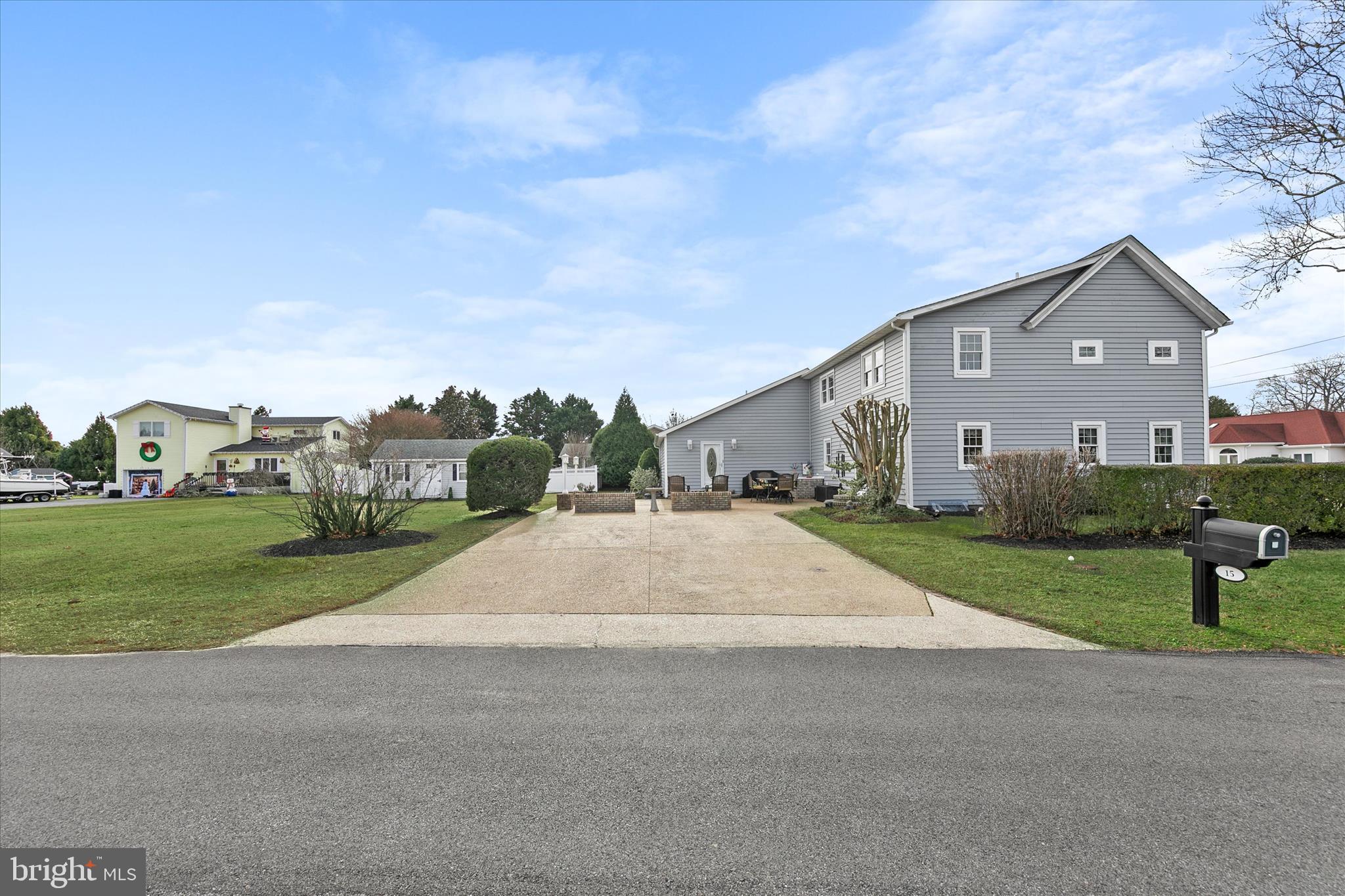 CANAL VILLAGE - Residential