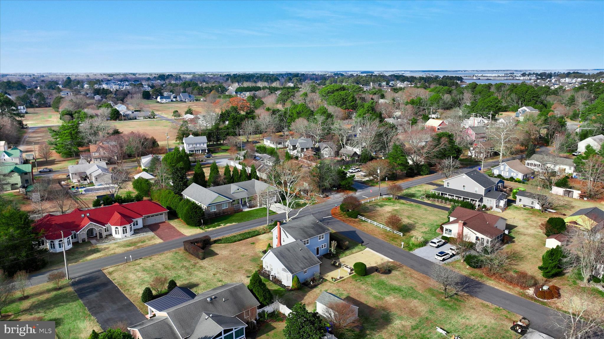 CANAL VILLAGE - Residential