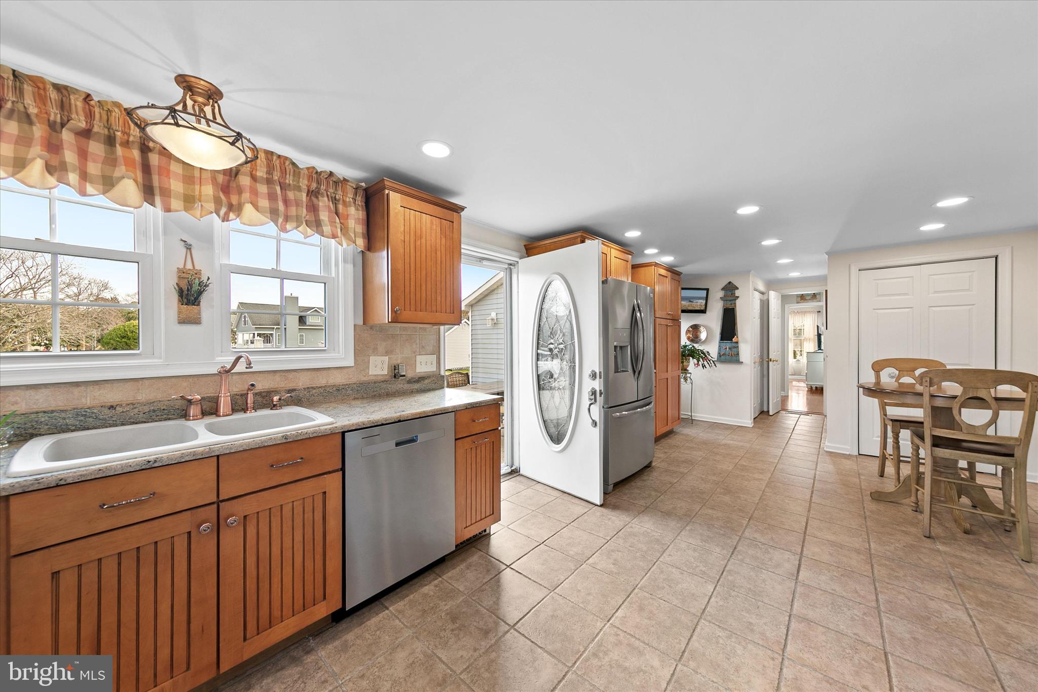 CANAL VILLAGE - Residential