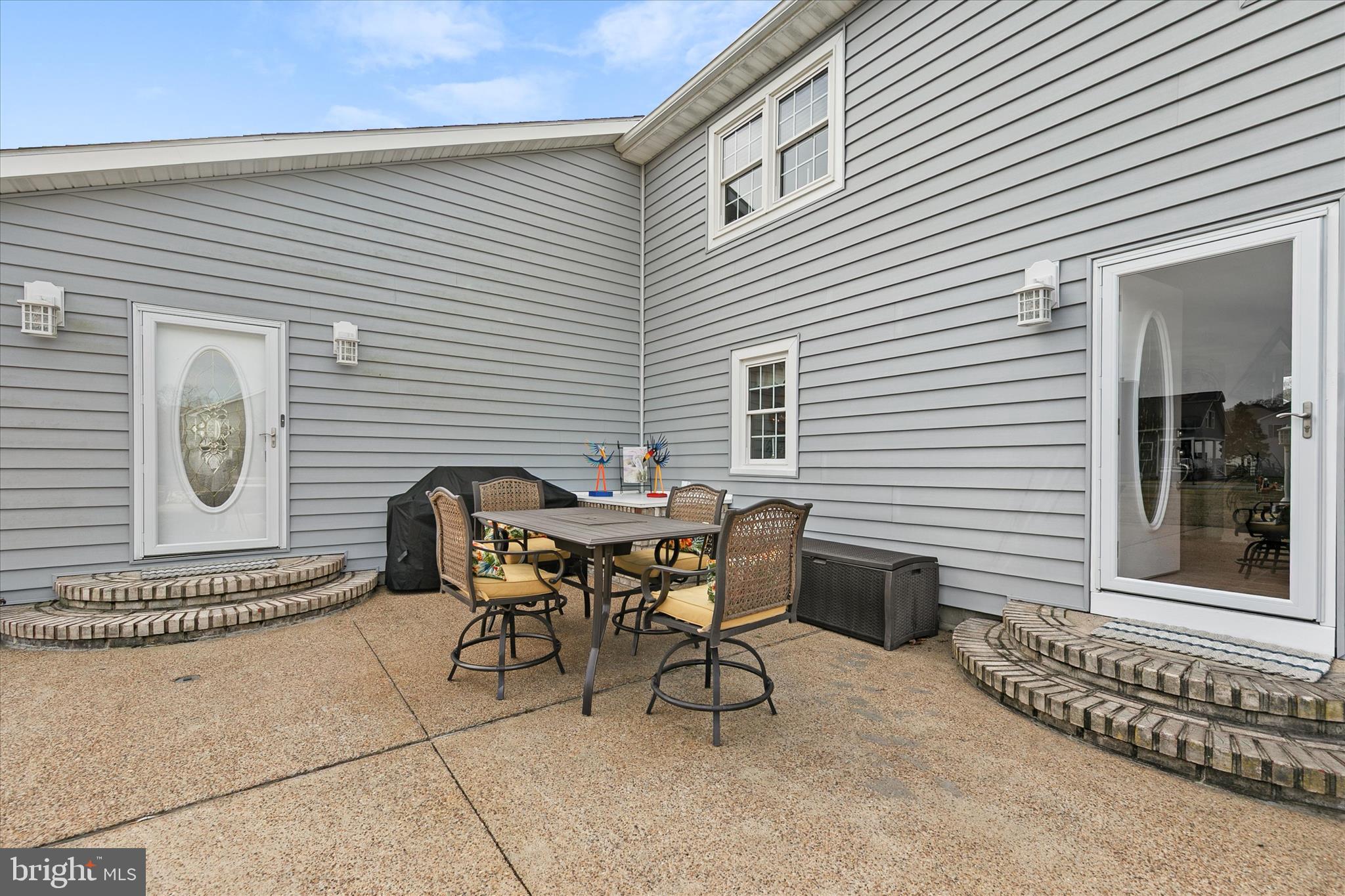 CANAL VILLAGE - Residential