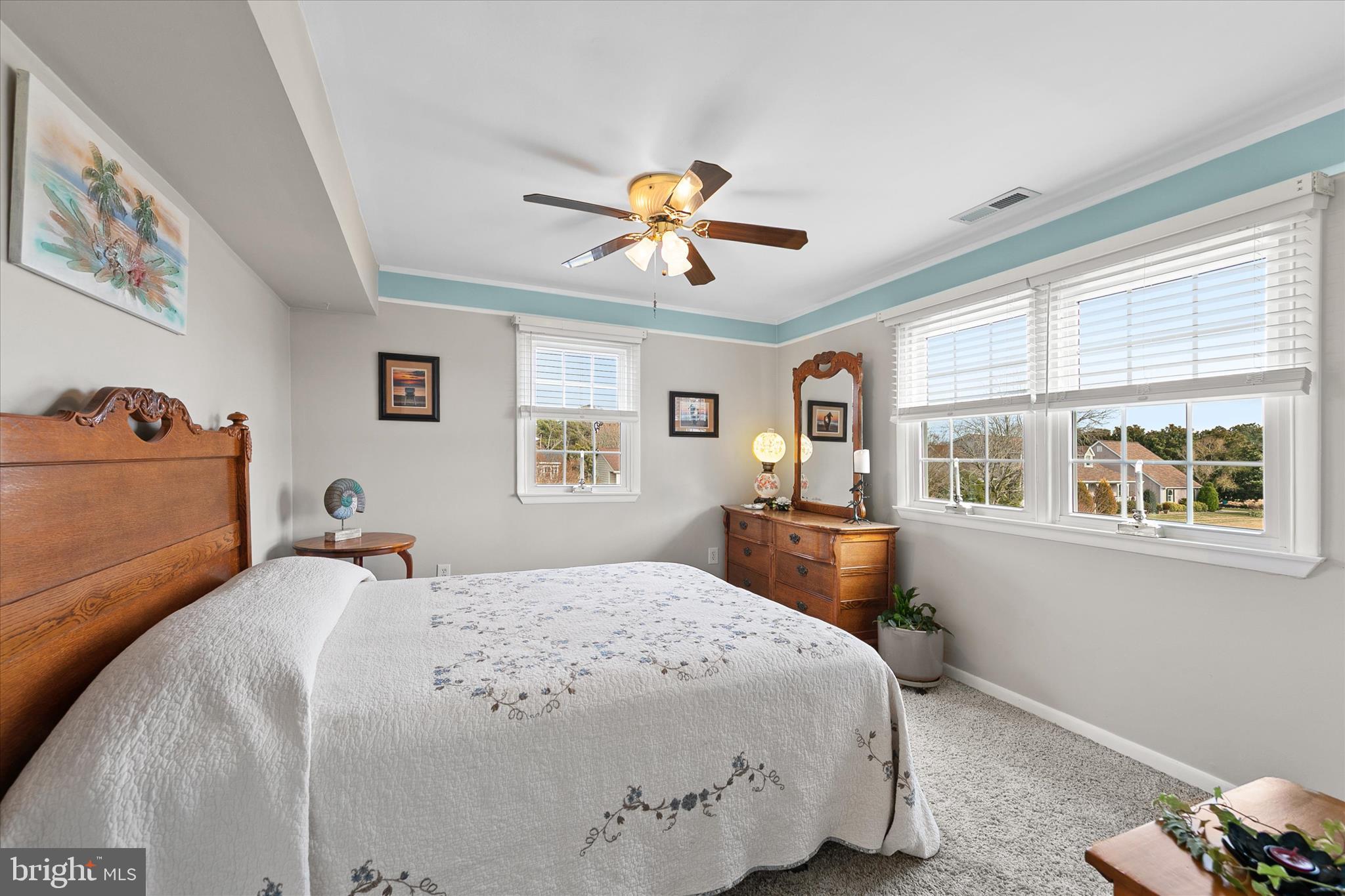 CANAL VILLAGE - Residential