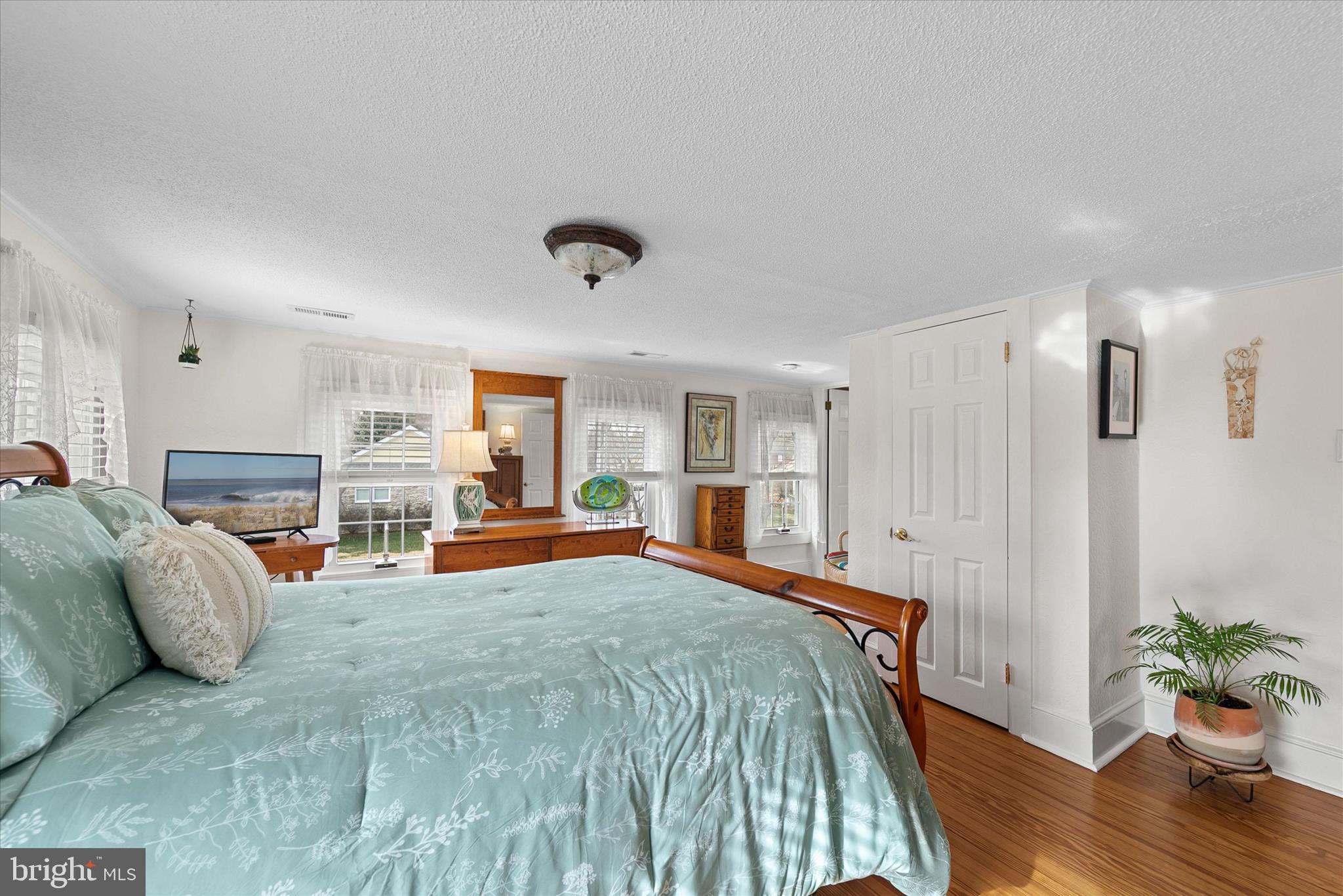 CANAL VILLAGE - Residential