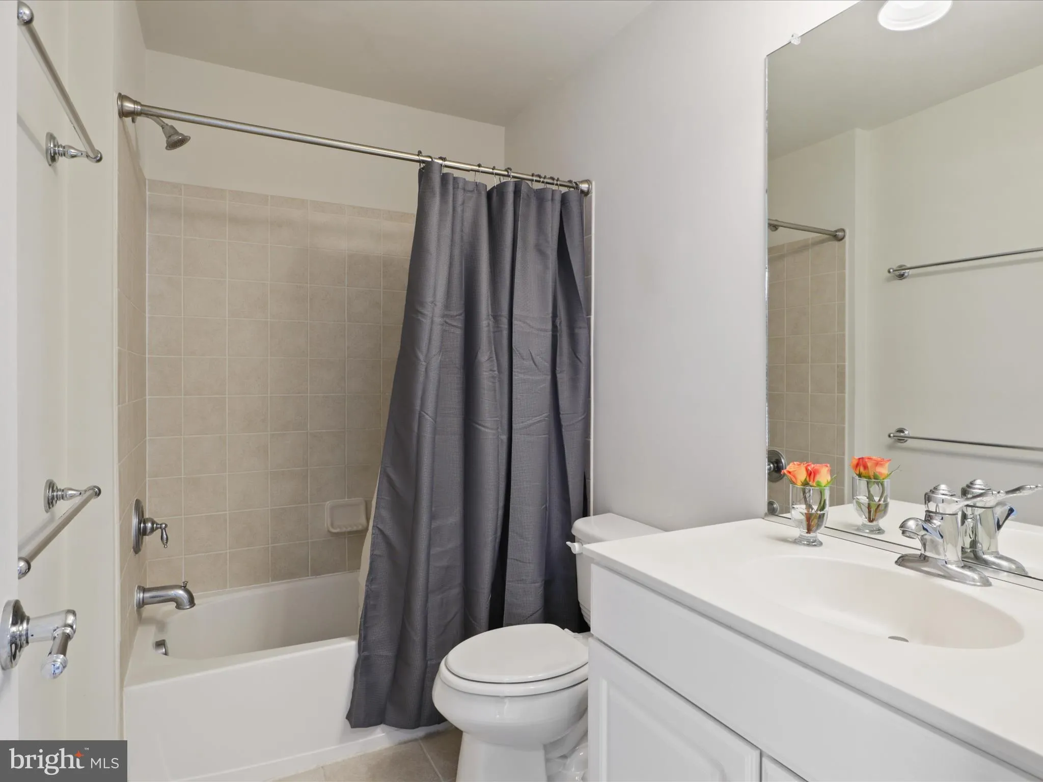 Woodbridge, Virginia 22191, United States, 3 Bedrooms Bedrooms, ,4 BathroomsBathrooms,Residential,Contingent,76566