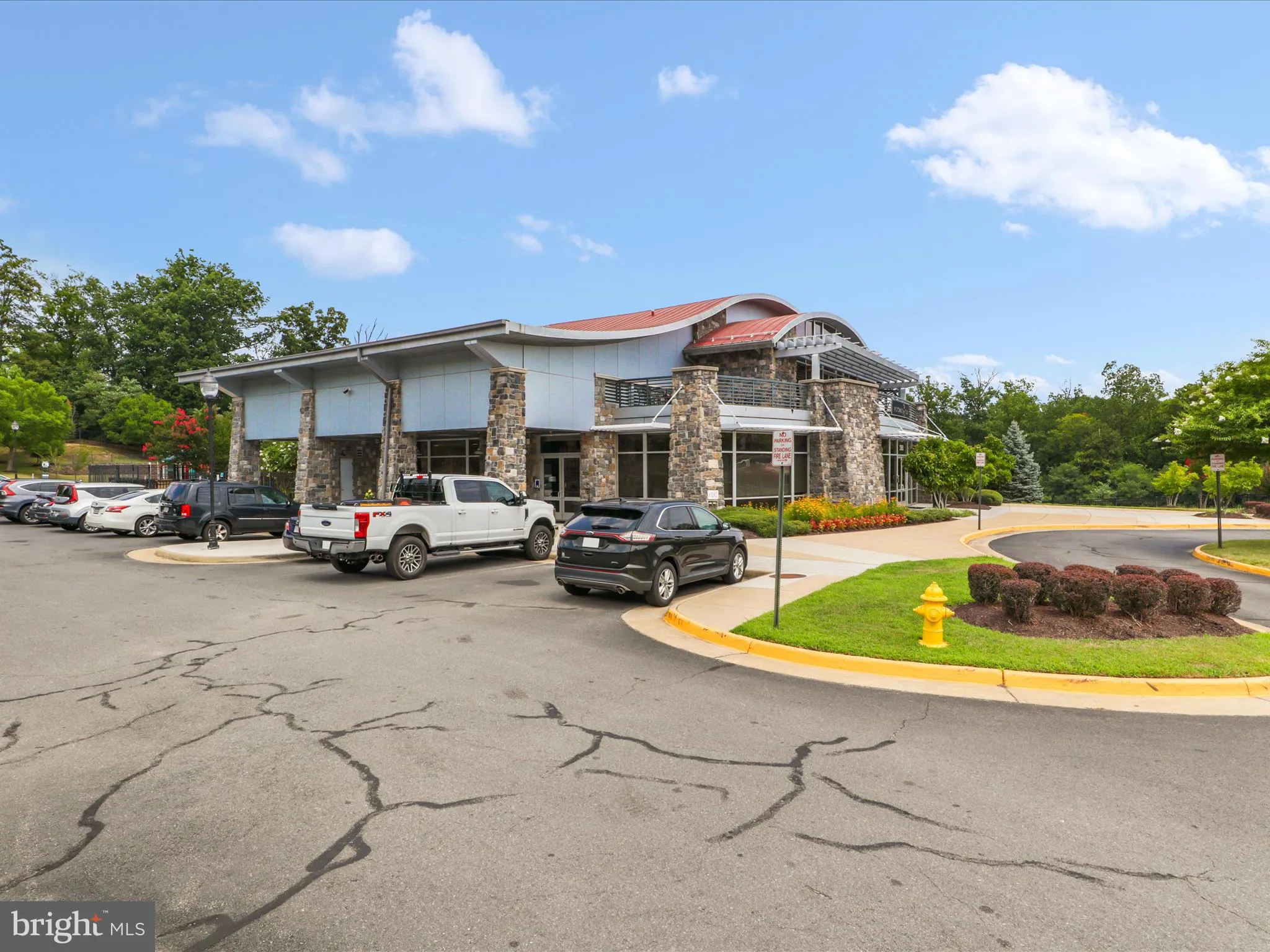 Woodbridge, Virginia 22191, United States, 3 Bedrooms Bedrooms, ,4 BathroomsBathrooms,Residential,Contingent,76566