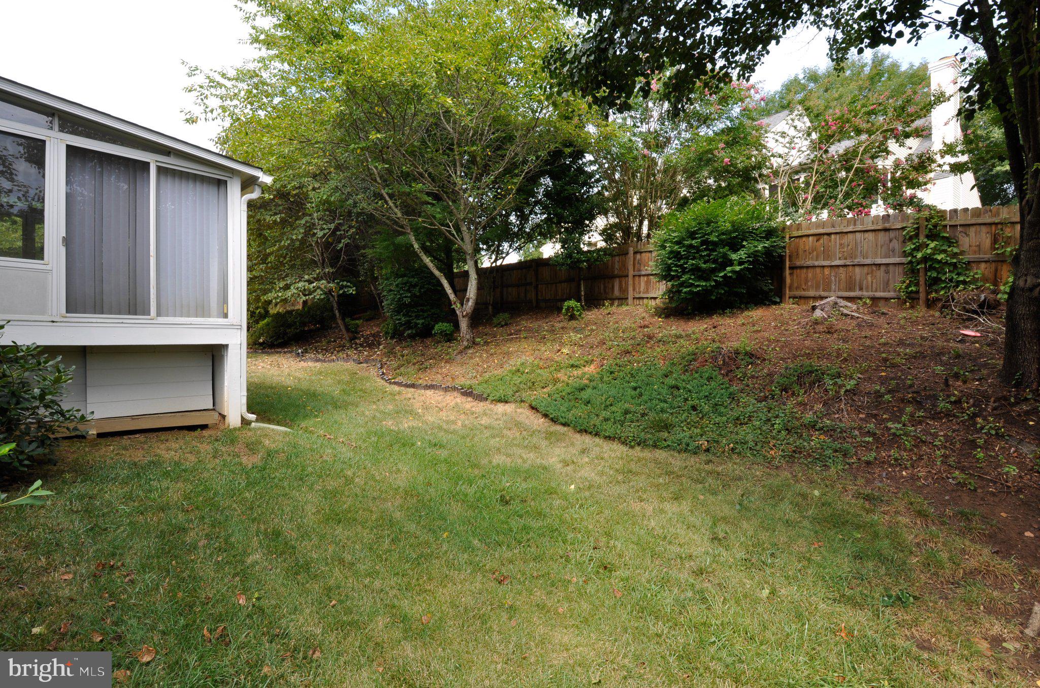 17 SYDNEY LANE
