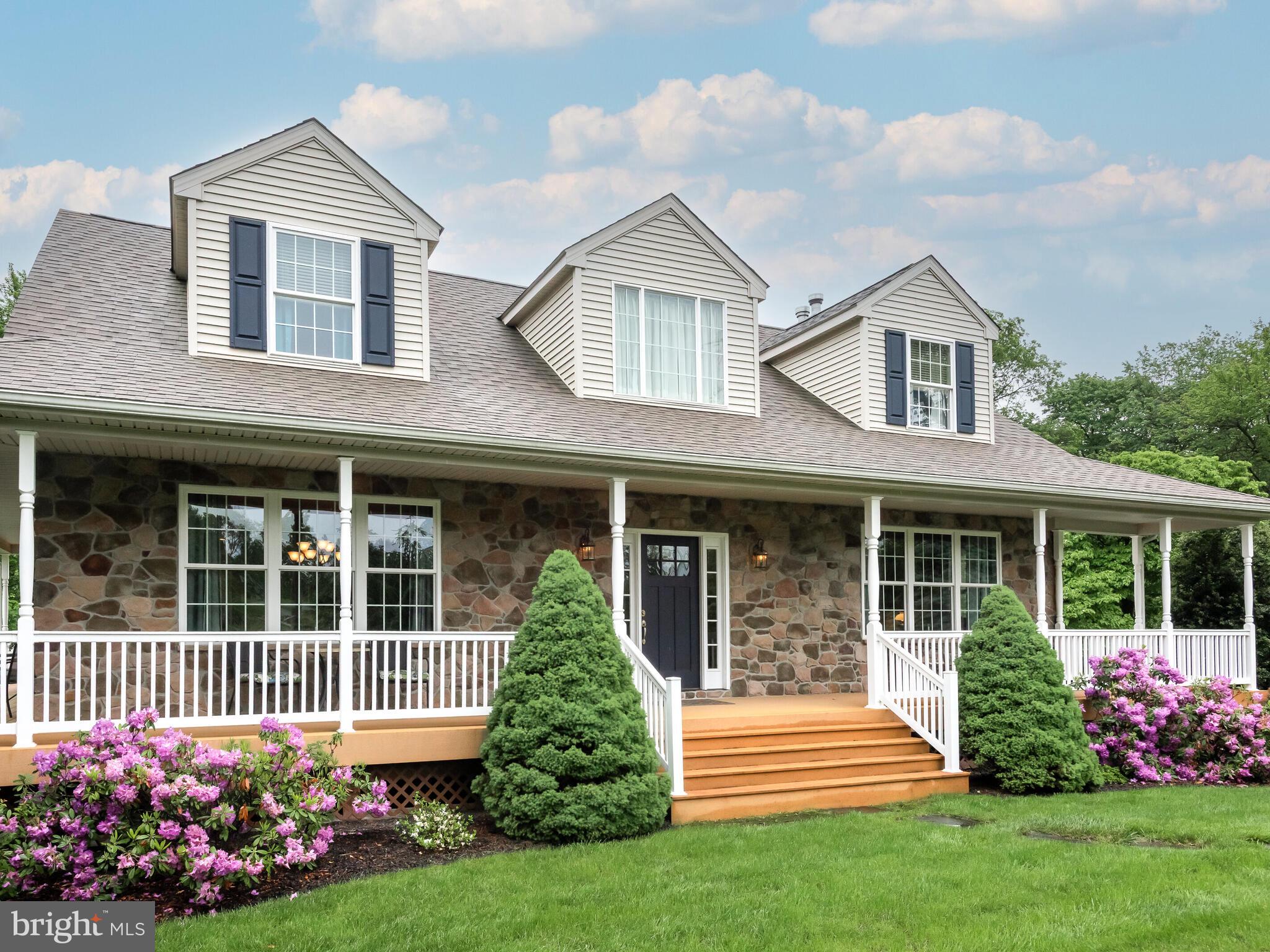 1038 BARTLETT LANE