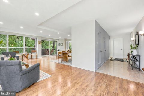 Condo For Sale - 1001 City Avenue #E-922<br/> WYNNEWOOD, PA 19096