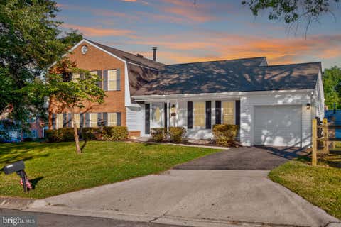 Photo of 11000 Lopa Lane, NORTH POTOMAC, MD 20878 (MLS # MDMC2236938)