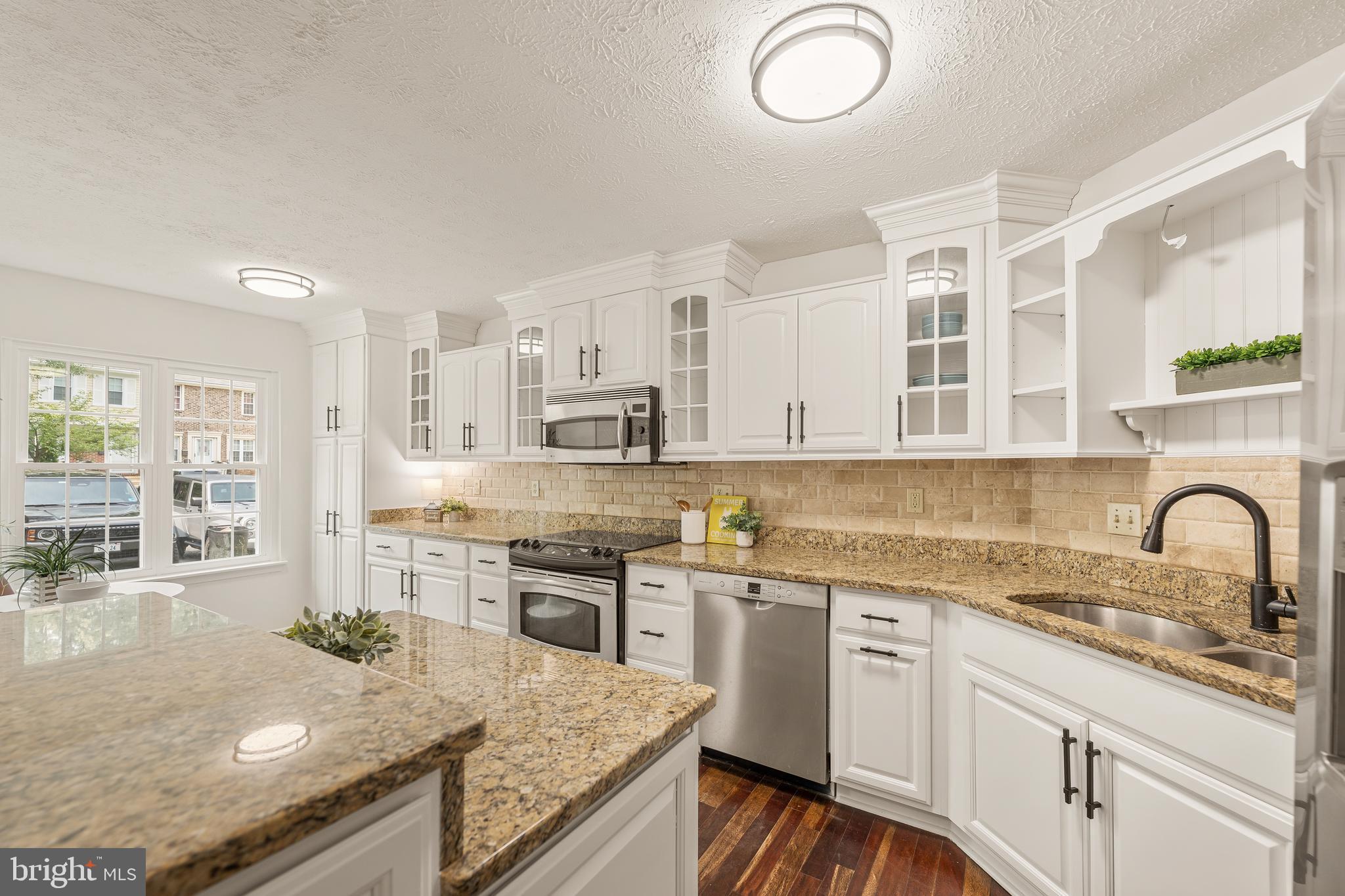9125 GALBRETH COURT