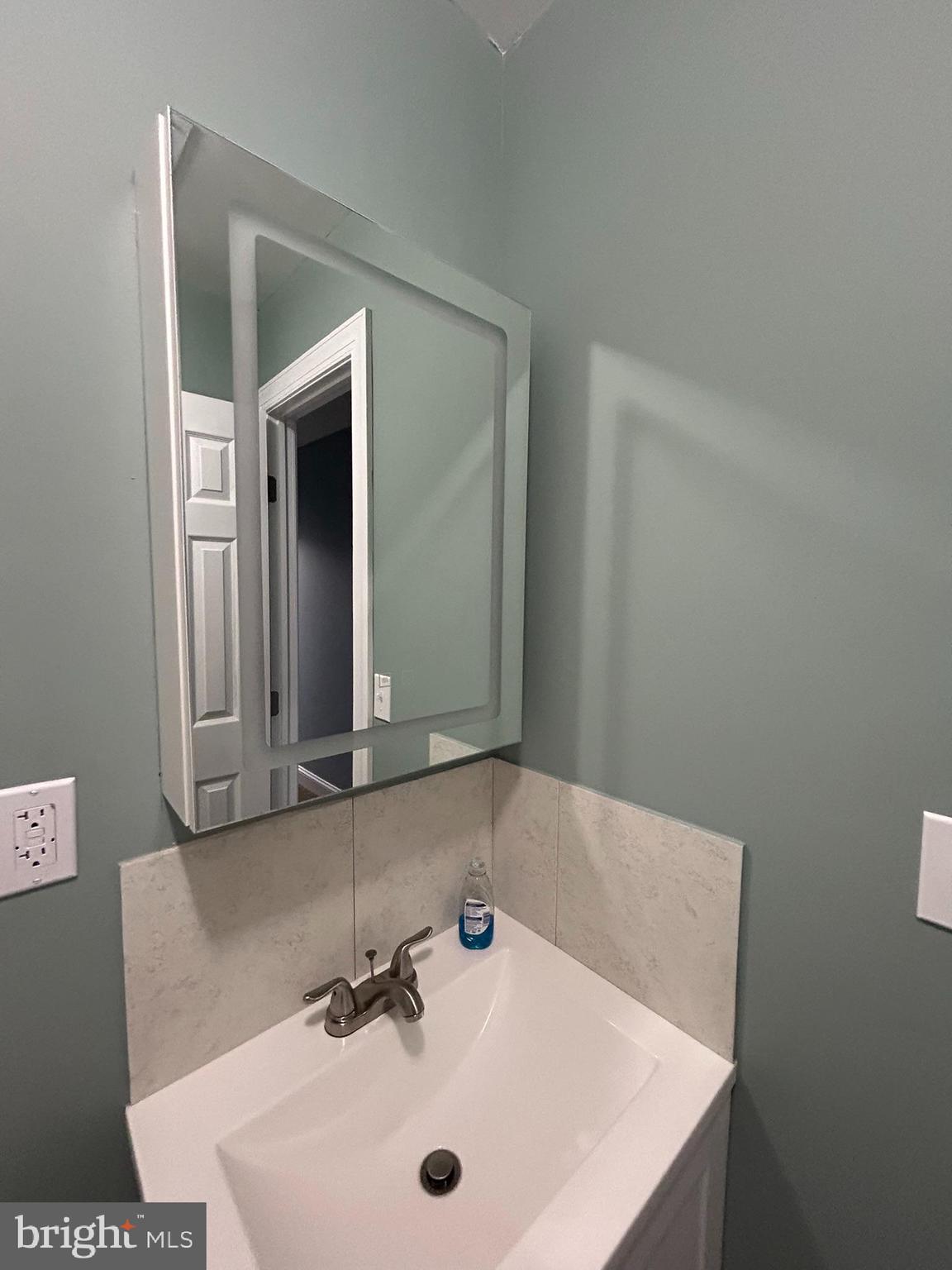 MOUNT CLARE - Residential Lease