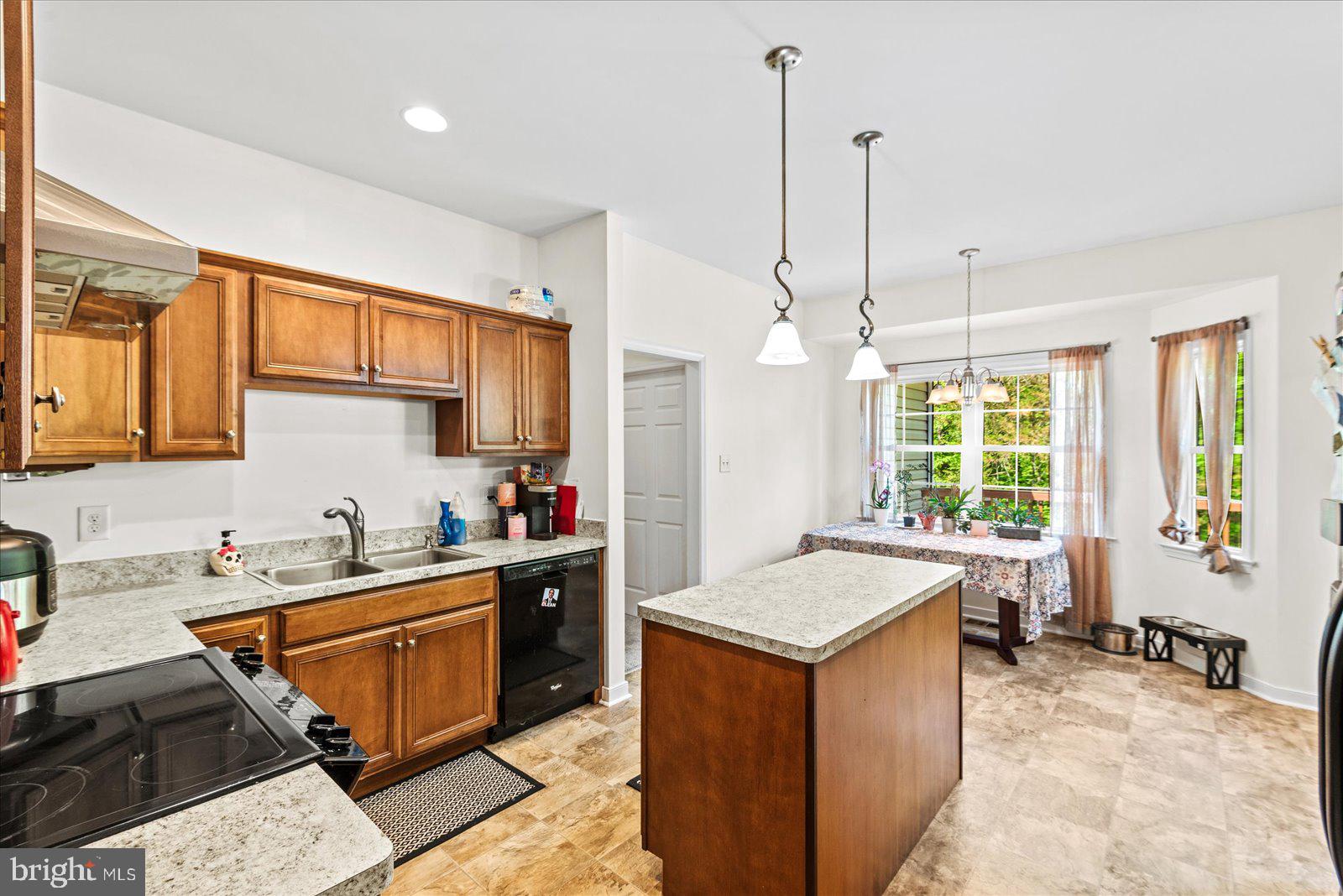 WEEDON ESTATES - Residential