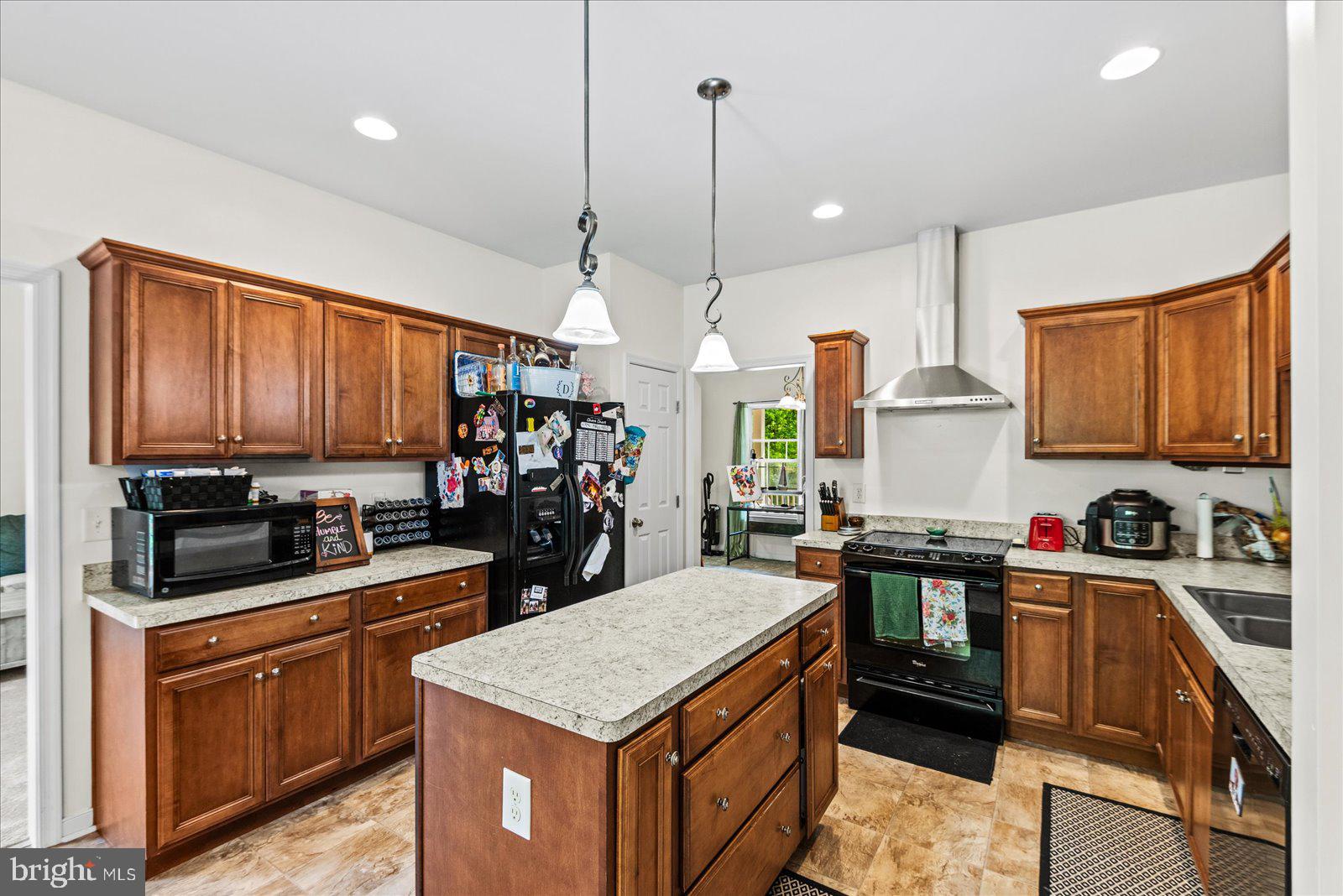 WEEDON ESTATES - Residential