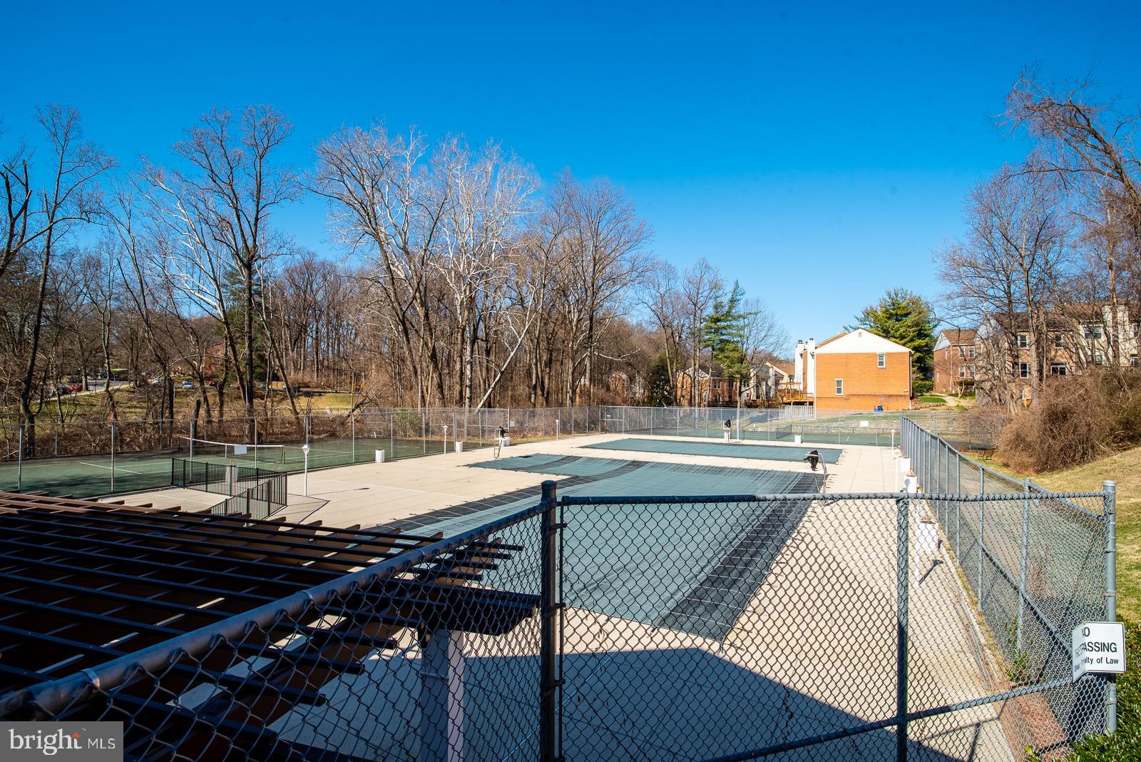 PARKSIDE CONDOMINIUMS - Residential