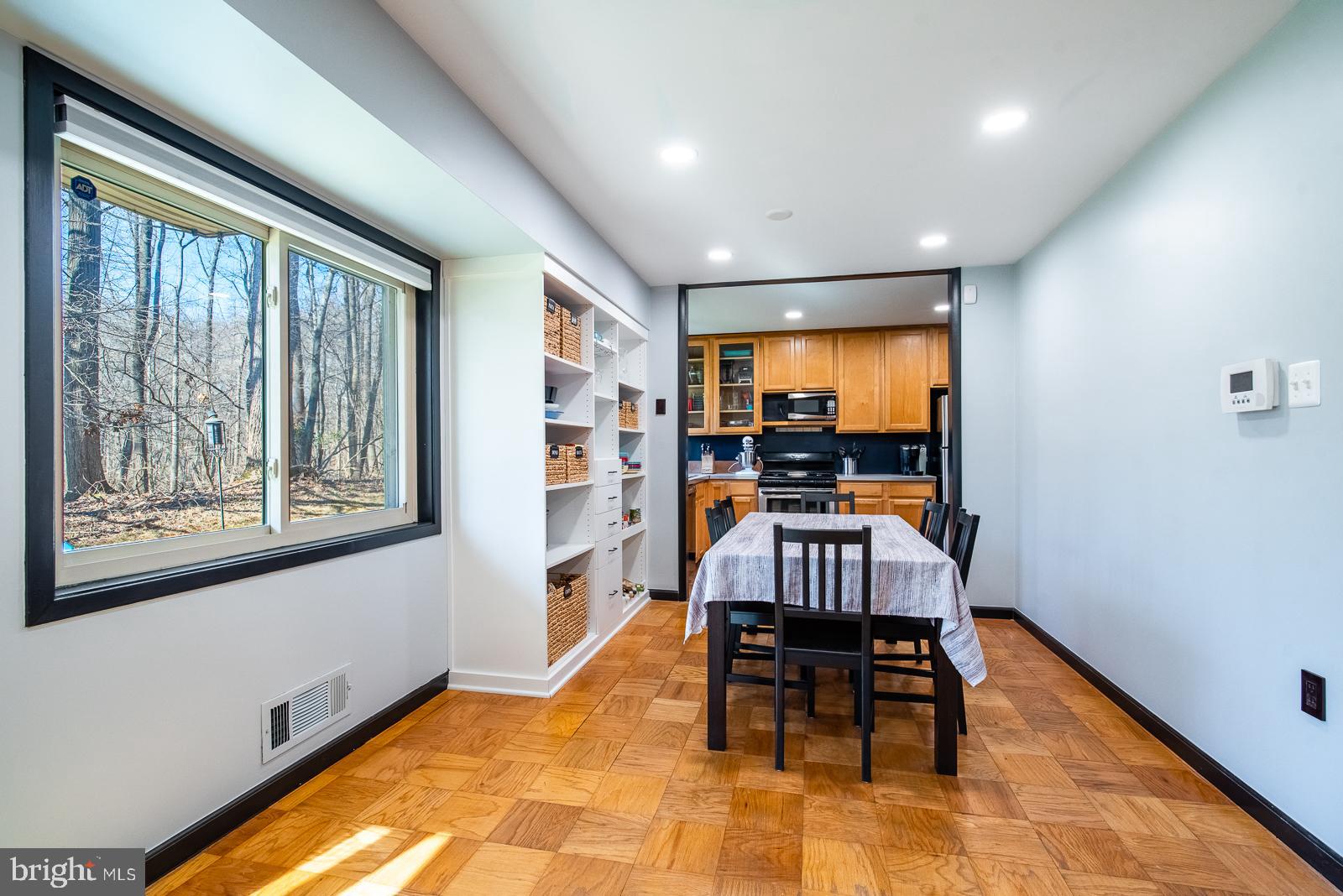 PARKSIDE CONDOMINIUMS - Residential