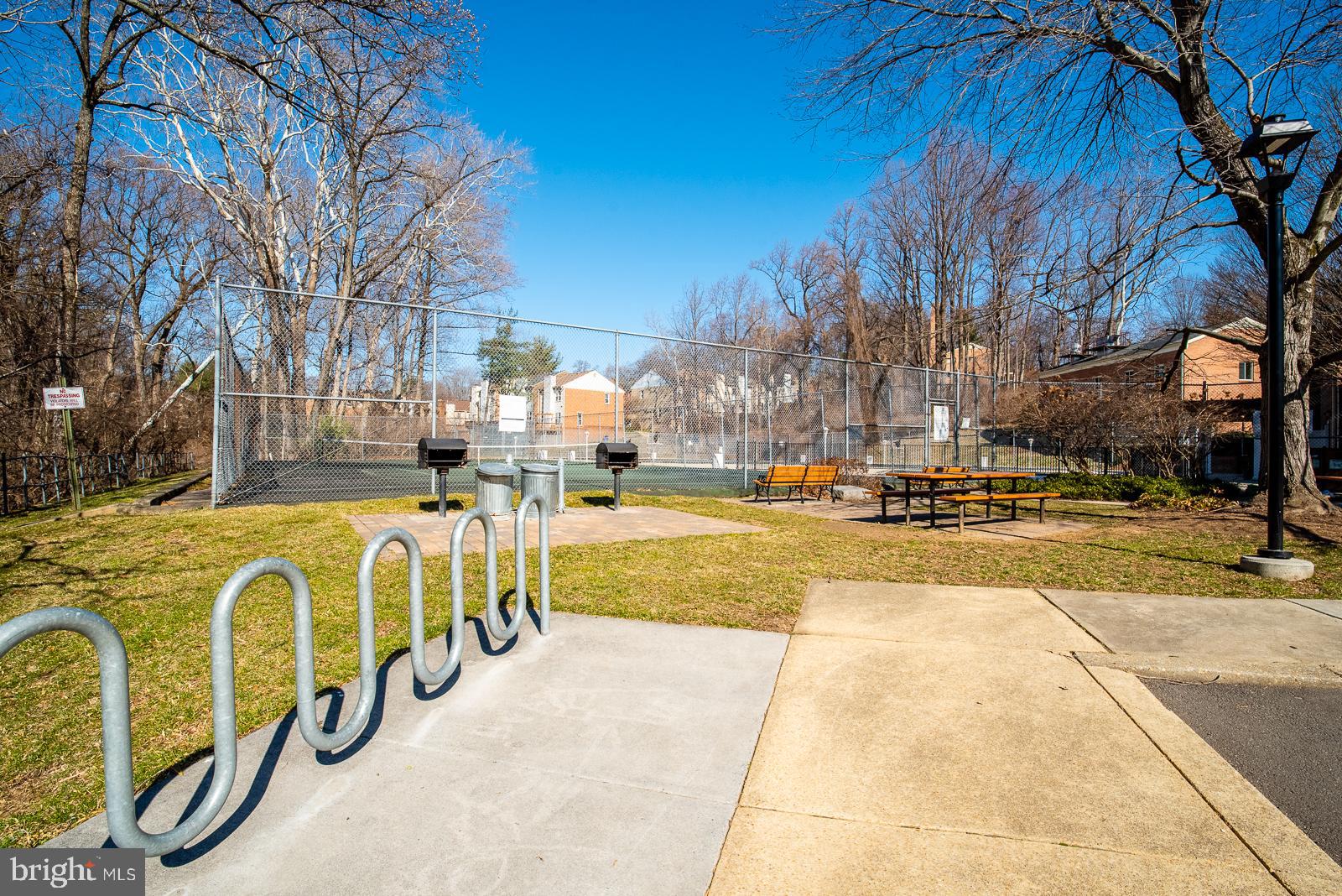 PARKSIDE CONDOMINIUMS - Residential