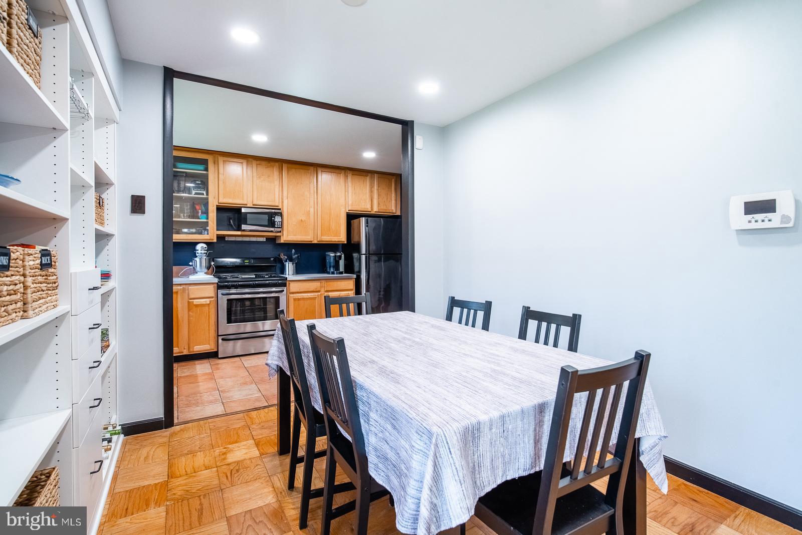 PARKSIDE CONDOMINIUMS - Residential