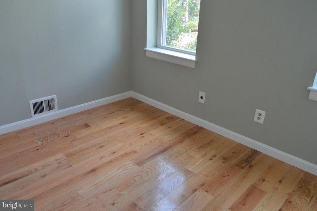 JOHNS HOPKINS - Residential Lease