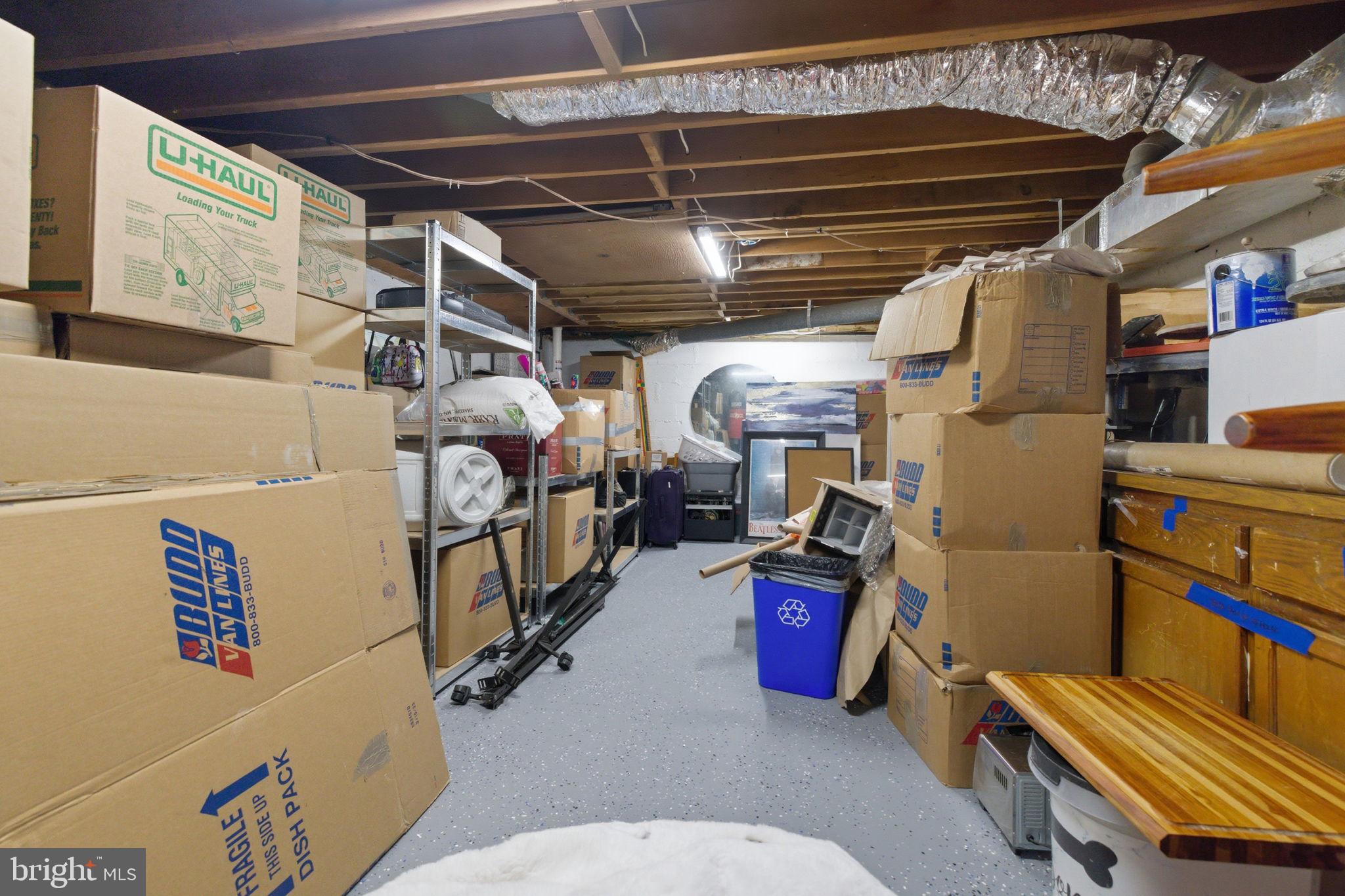 CHALET WOODS - Residential