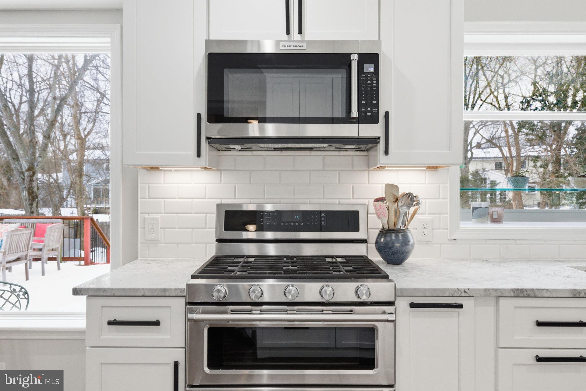 CHALET WOODS - Residential