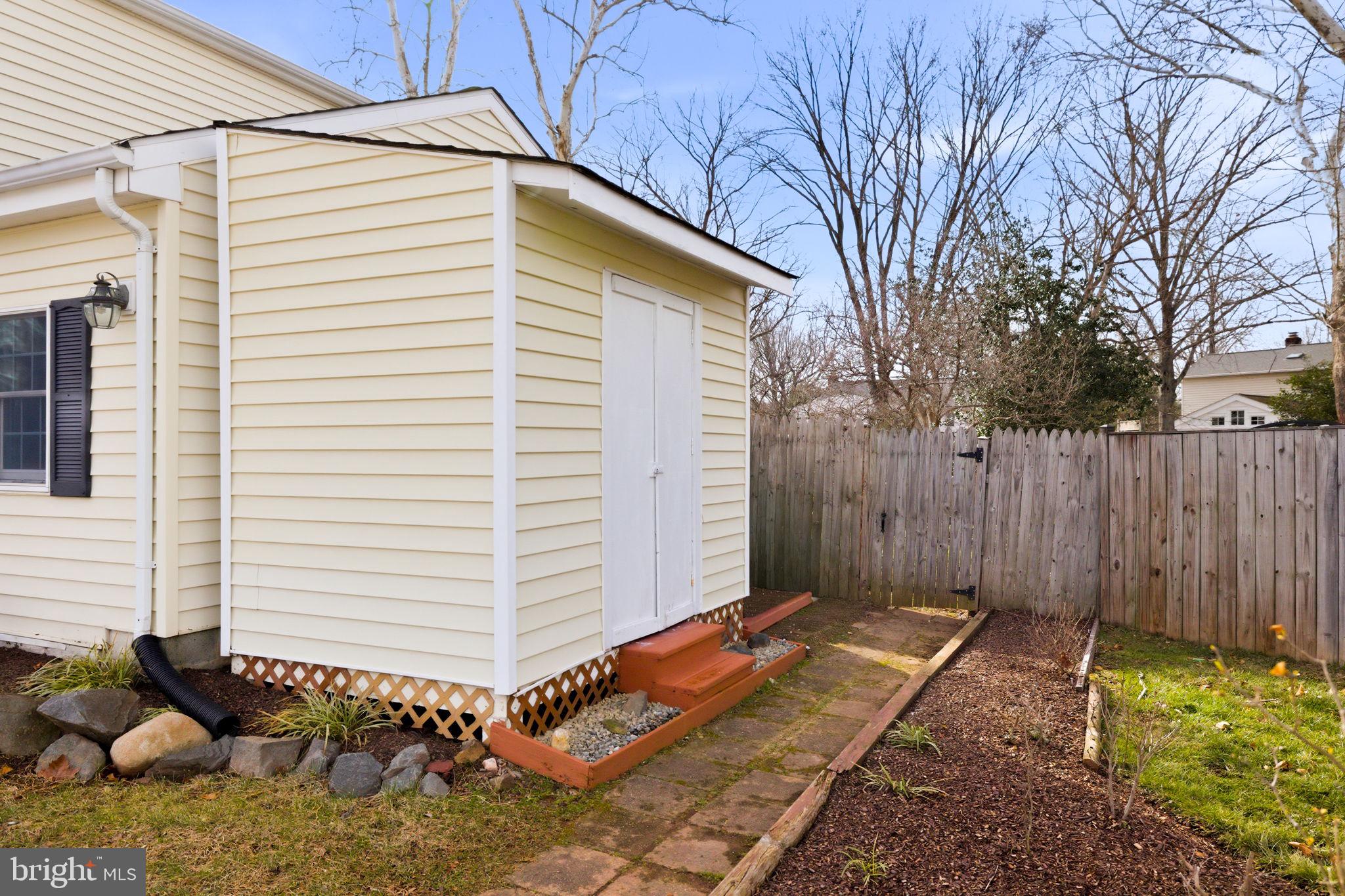 CHALET WOODS - Residential