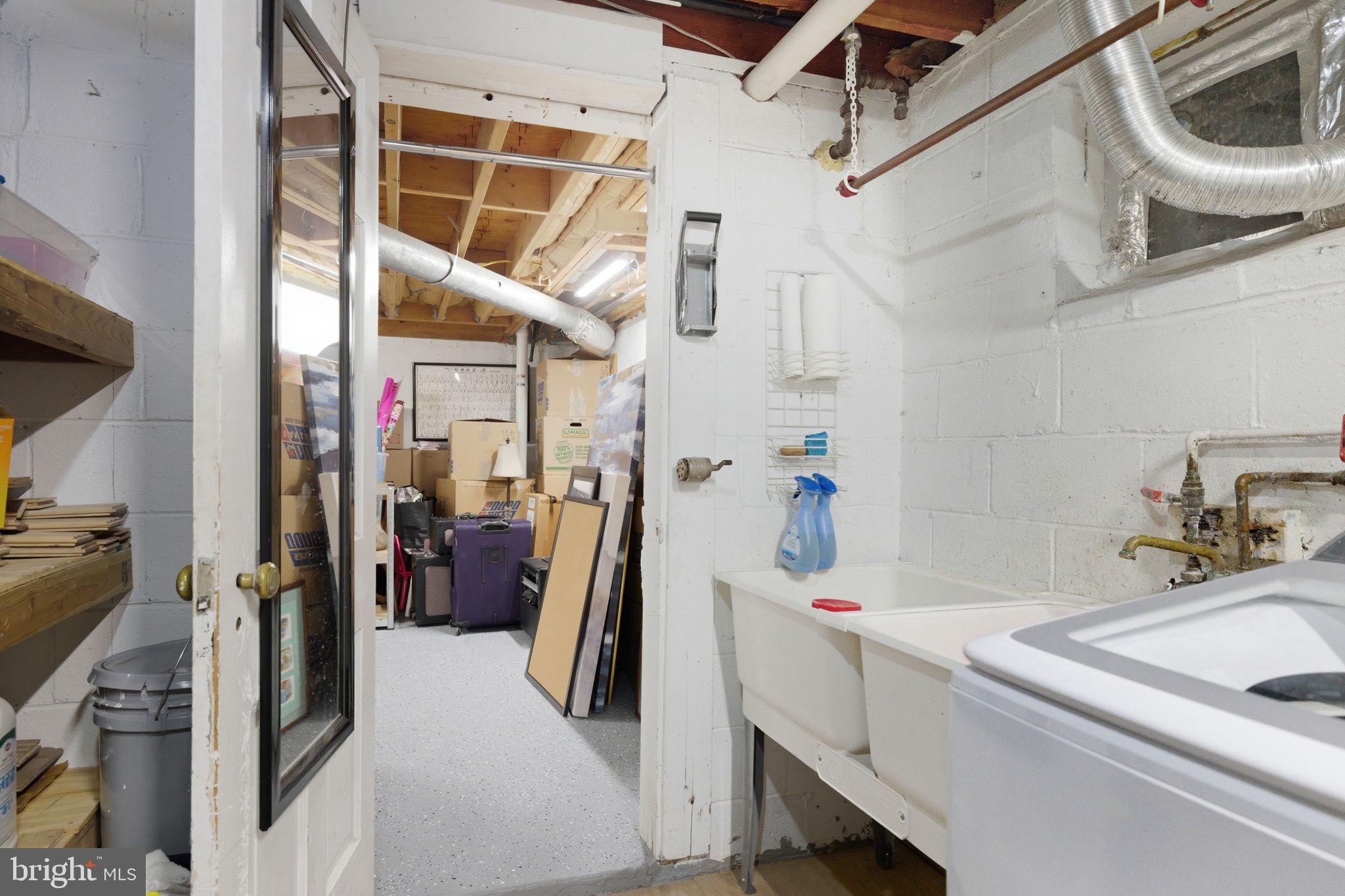 CHALET WOODS - Residential