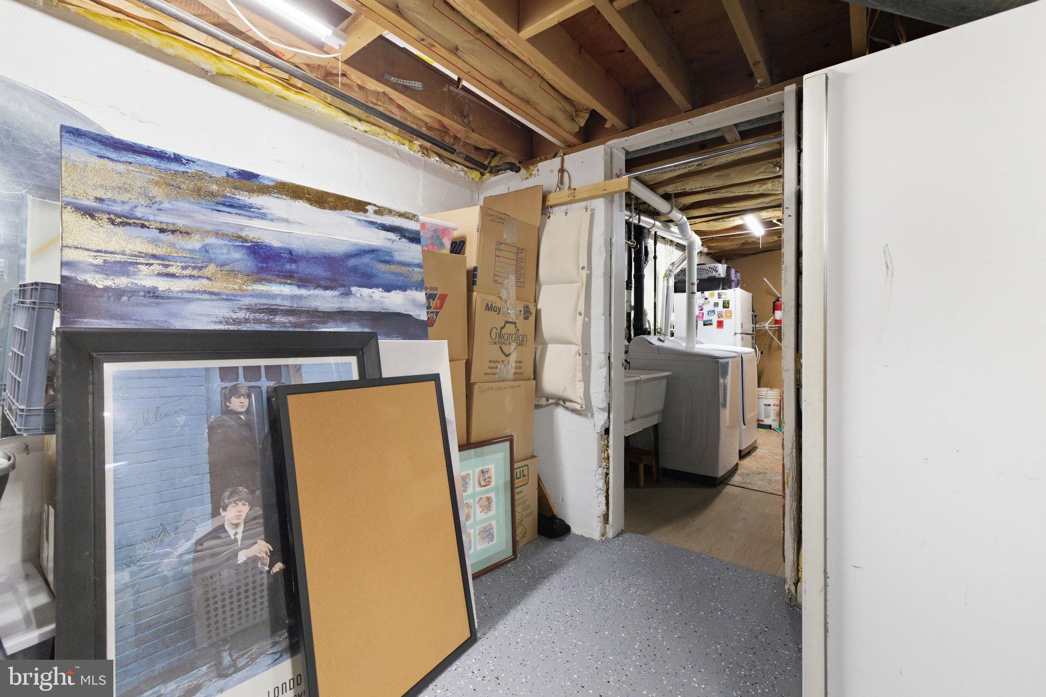 CHALET WOODS - Residential