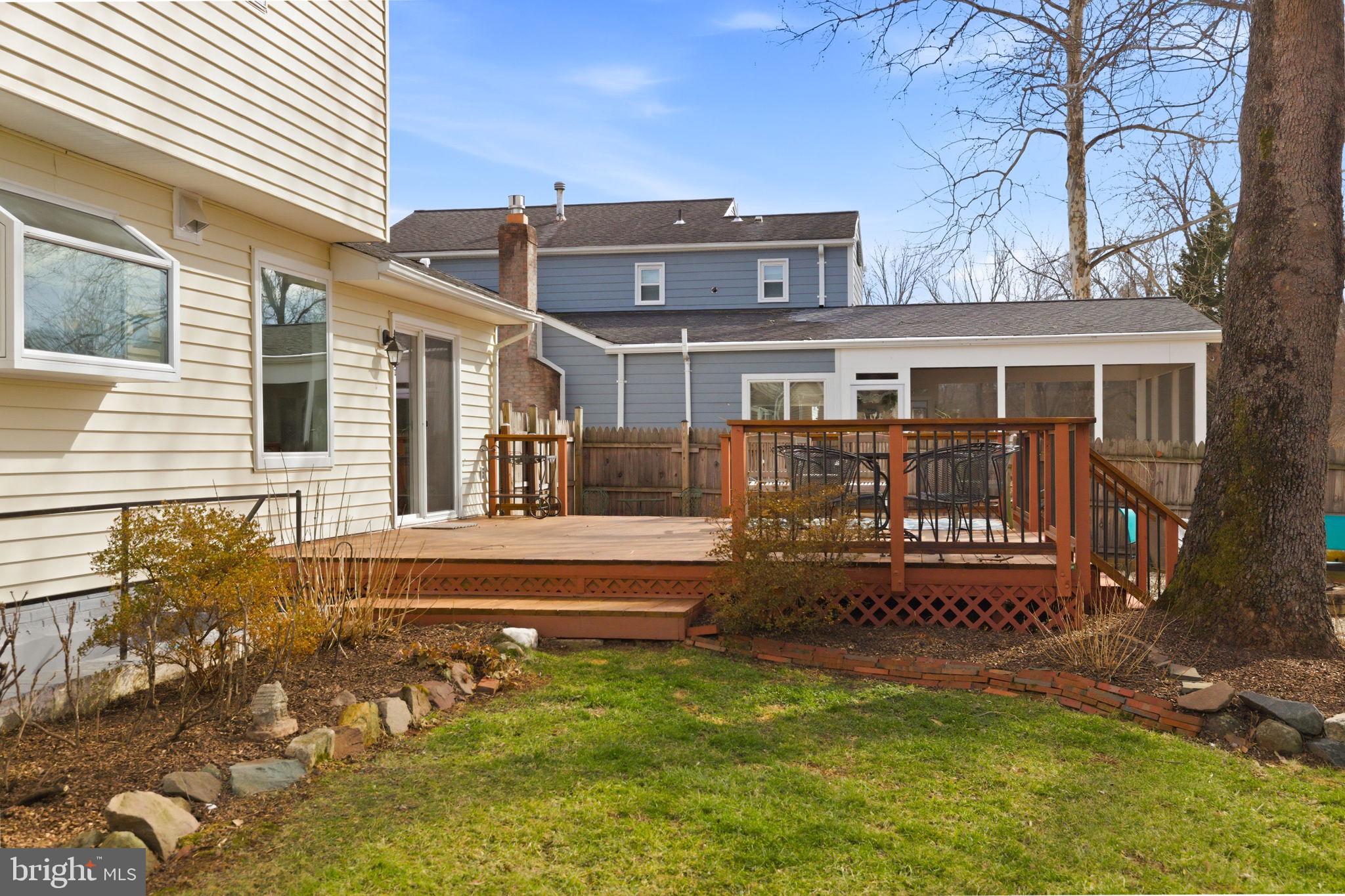 CHALET WOODS - Residential